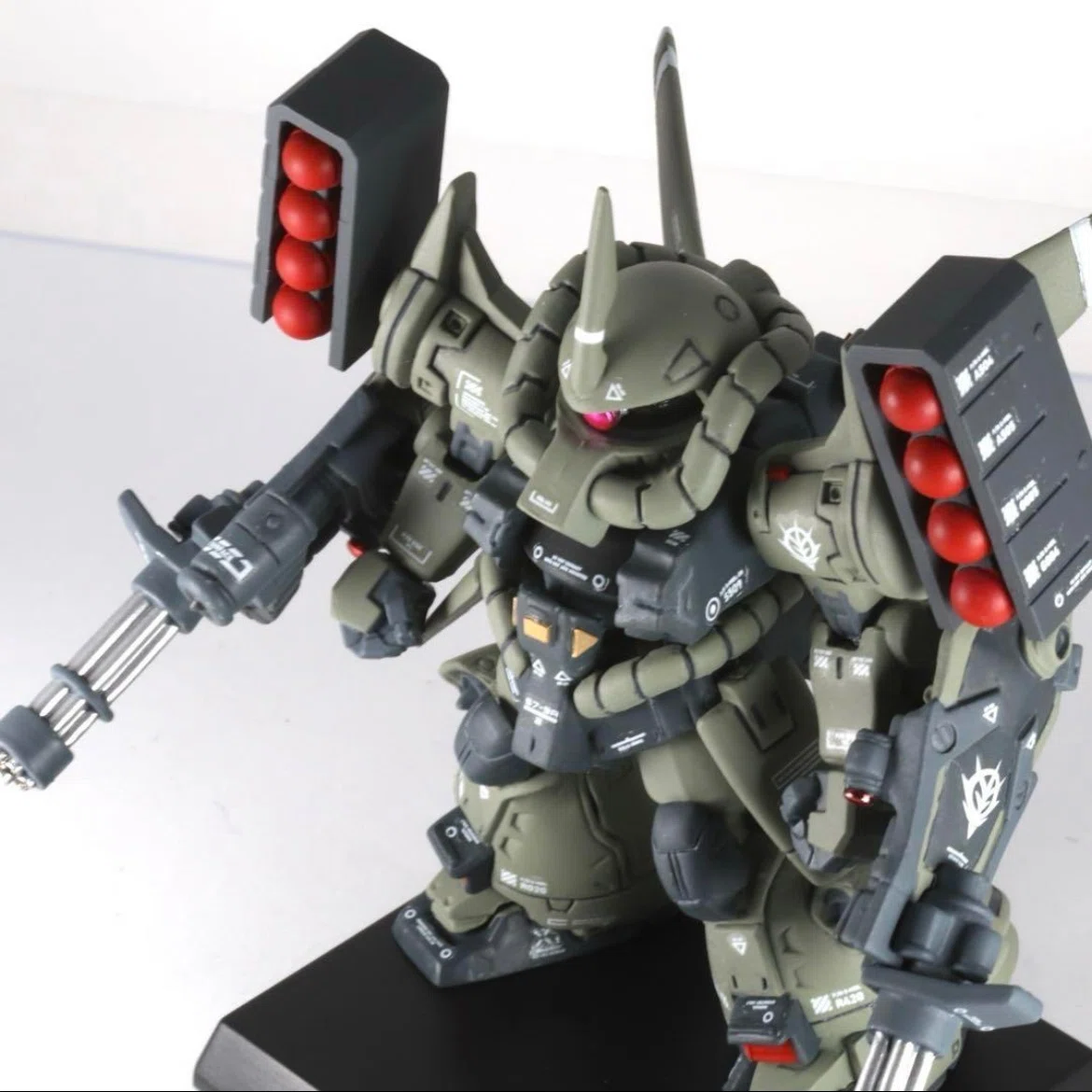 ガンダムコンバージ グフ・フライトタイプ｜こもPのモデリング備忘録