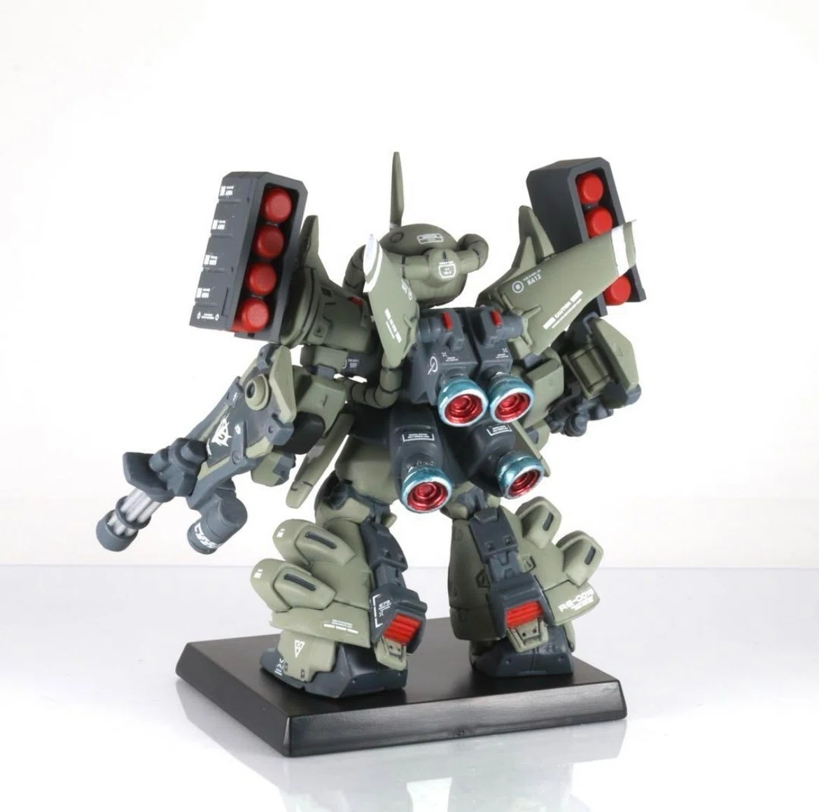 ガンダムコンバージ グフ・フライトタイプ｜こもPのモデリング備忘録