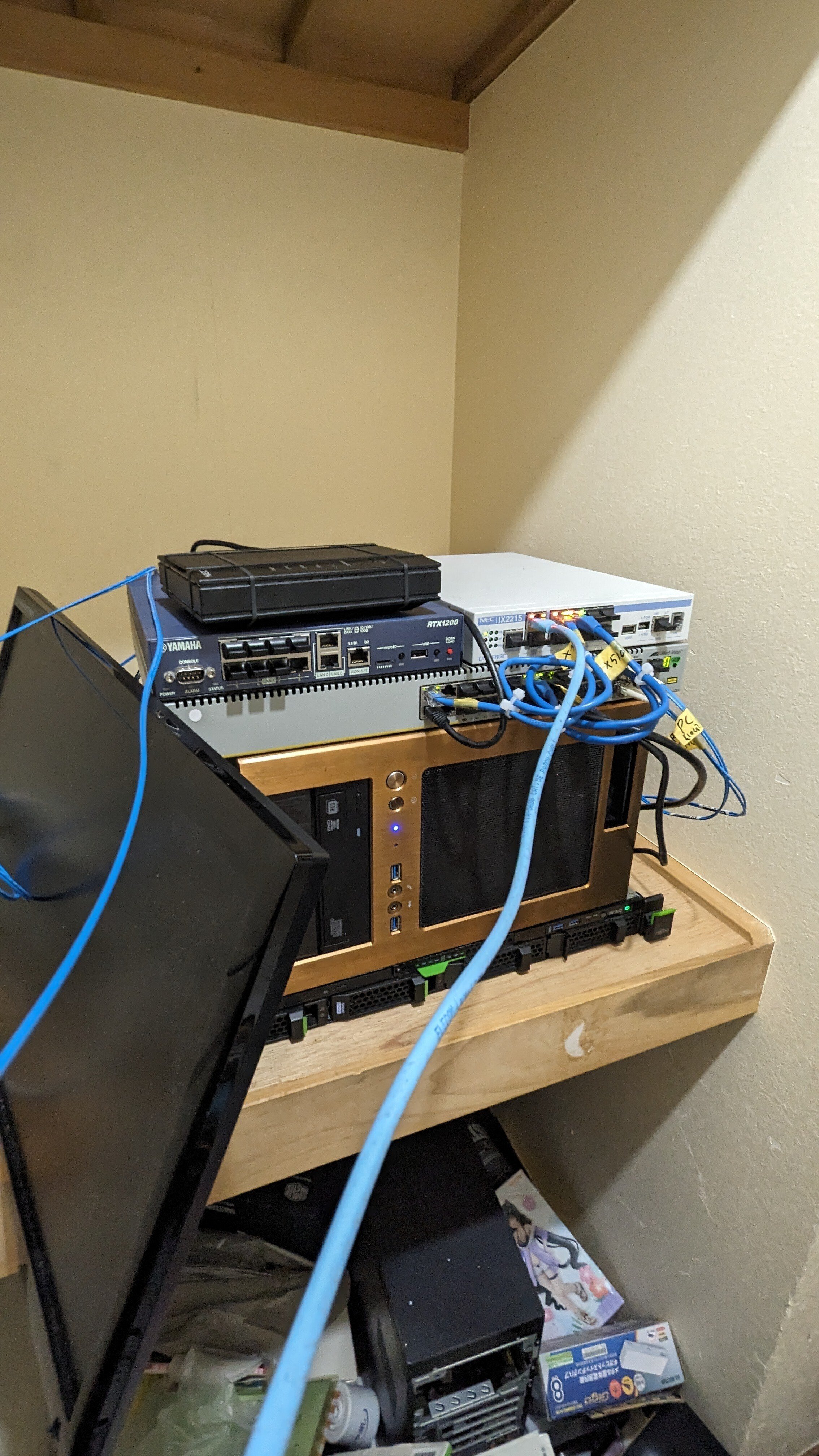 自宅サーバー遍歴｜るろん