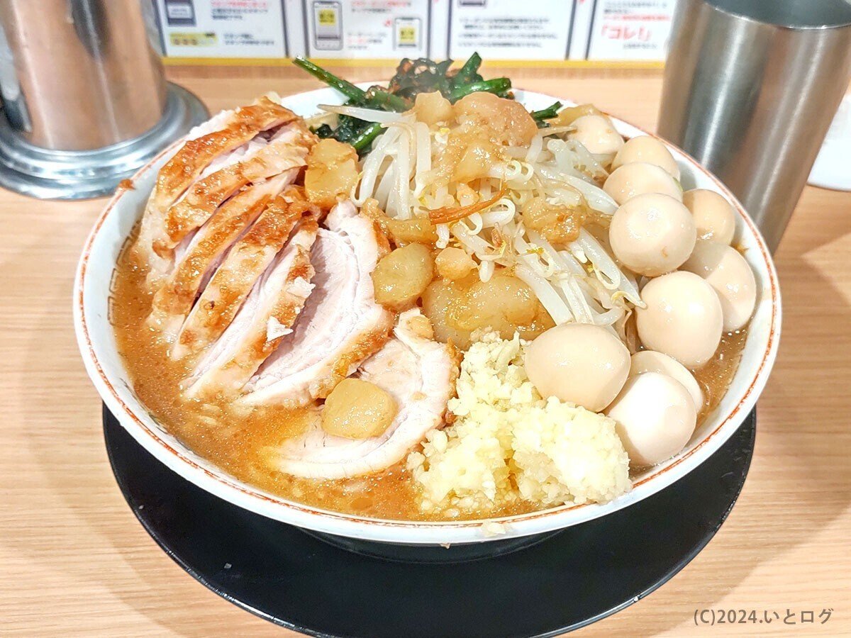 やまなしのラーメン ラーメン二郎中山駅前店 冷やし汁なし生卵ピリ辛ニラダレ鬼
