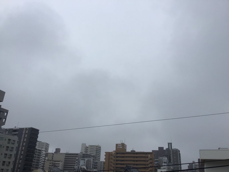 今朝の福岡市内の空模様