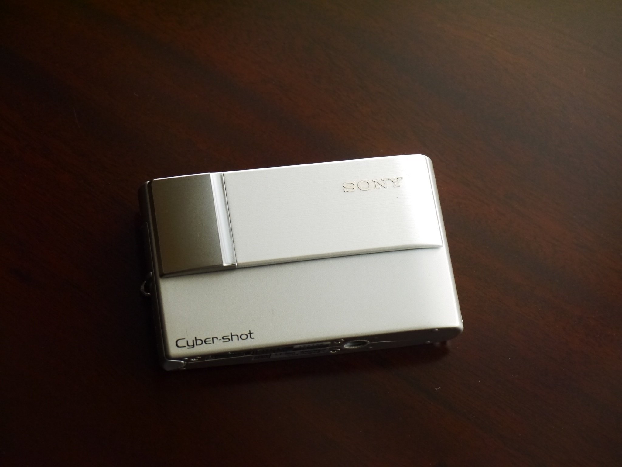 オールドコンデジで机の上を撮りたかった｜sion