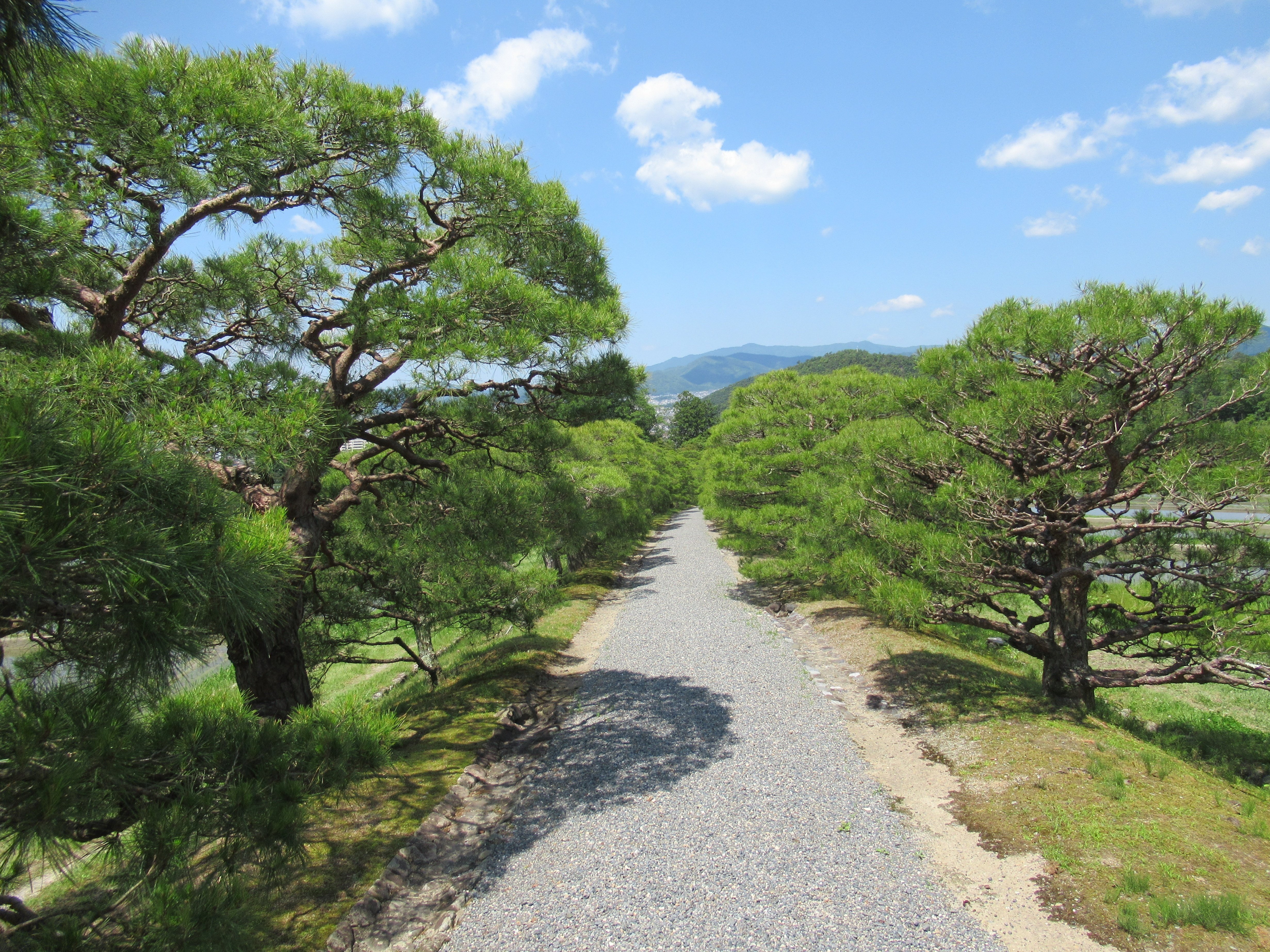 修学院離宮（下離宮・中離宮） ― 後水尾上皇作庭…京都市左京区の