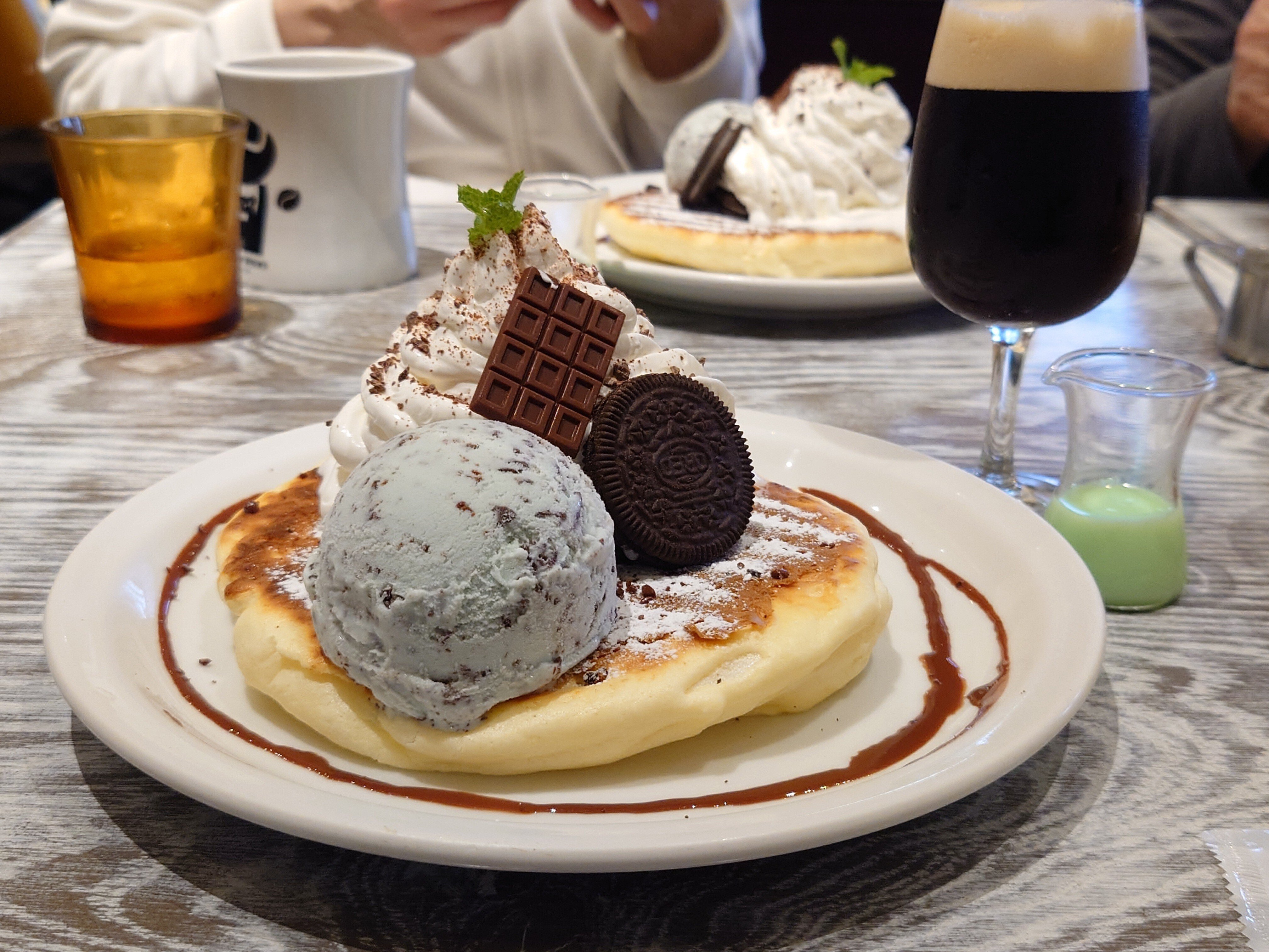 メロウブラウンコーヒー】ワッフルパンケーキチョコミント｜りぜし