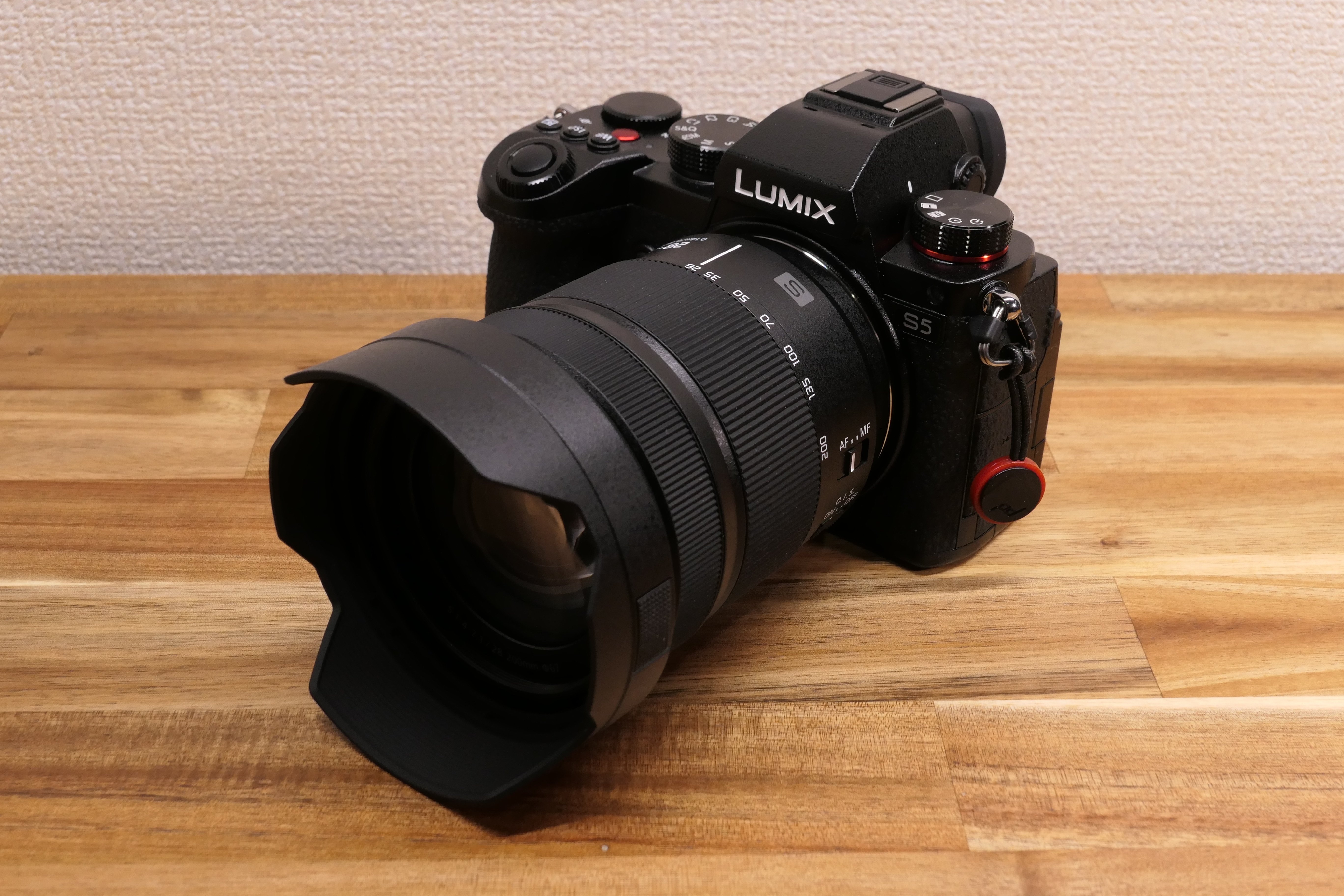 LUMIX S 28-200mm F4-7.1 MACRO O.I.S. 見た目の話|tmk 39r LUMIX S 28-200mm F4-7.1 MACRO O.I.S. 見た目の話|tmk 39r