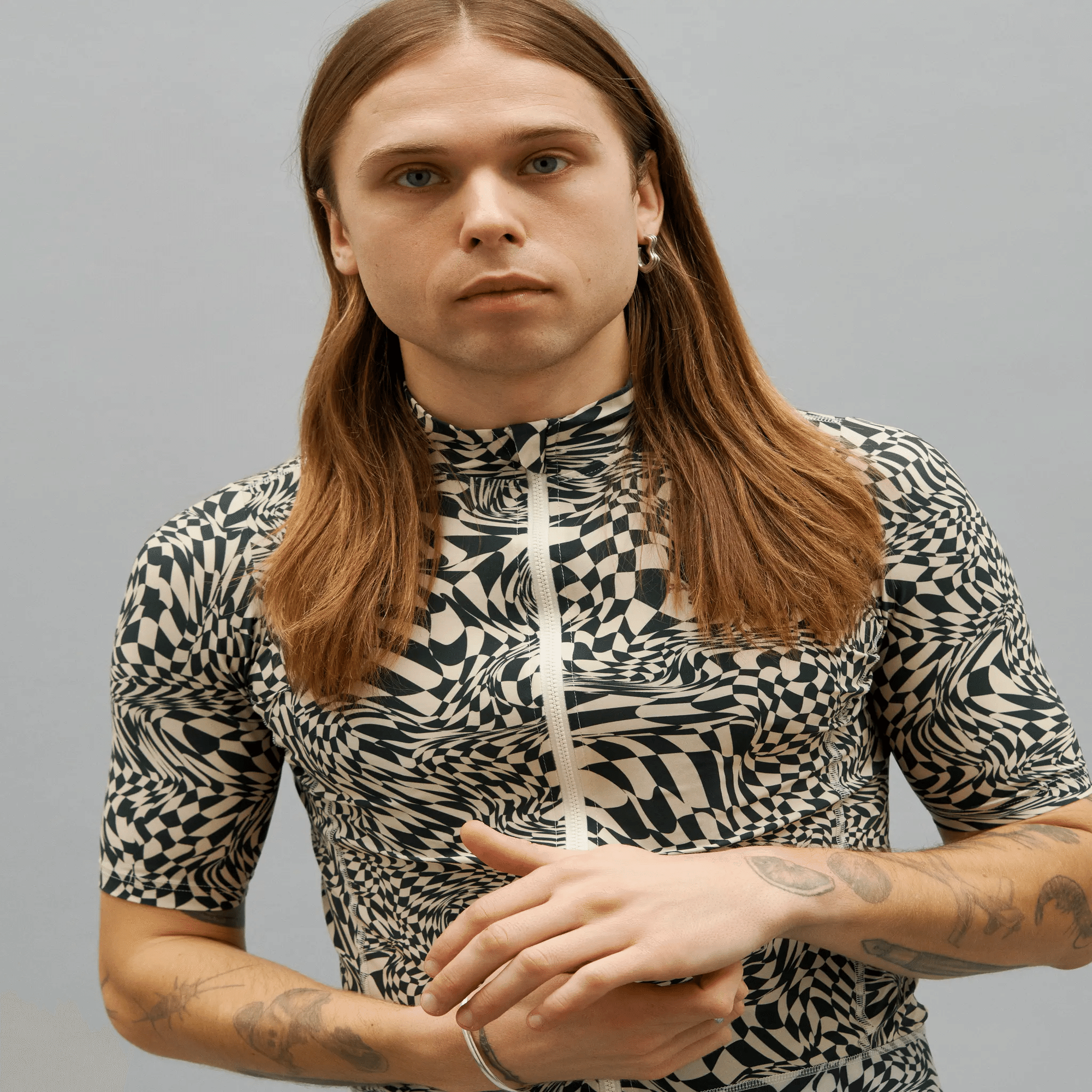 PAS NORMAL STUDIOS Essentialジャージ サイズ感レビュー｜RAPPORT