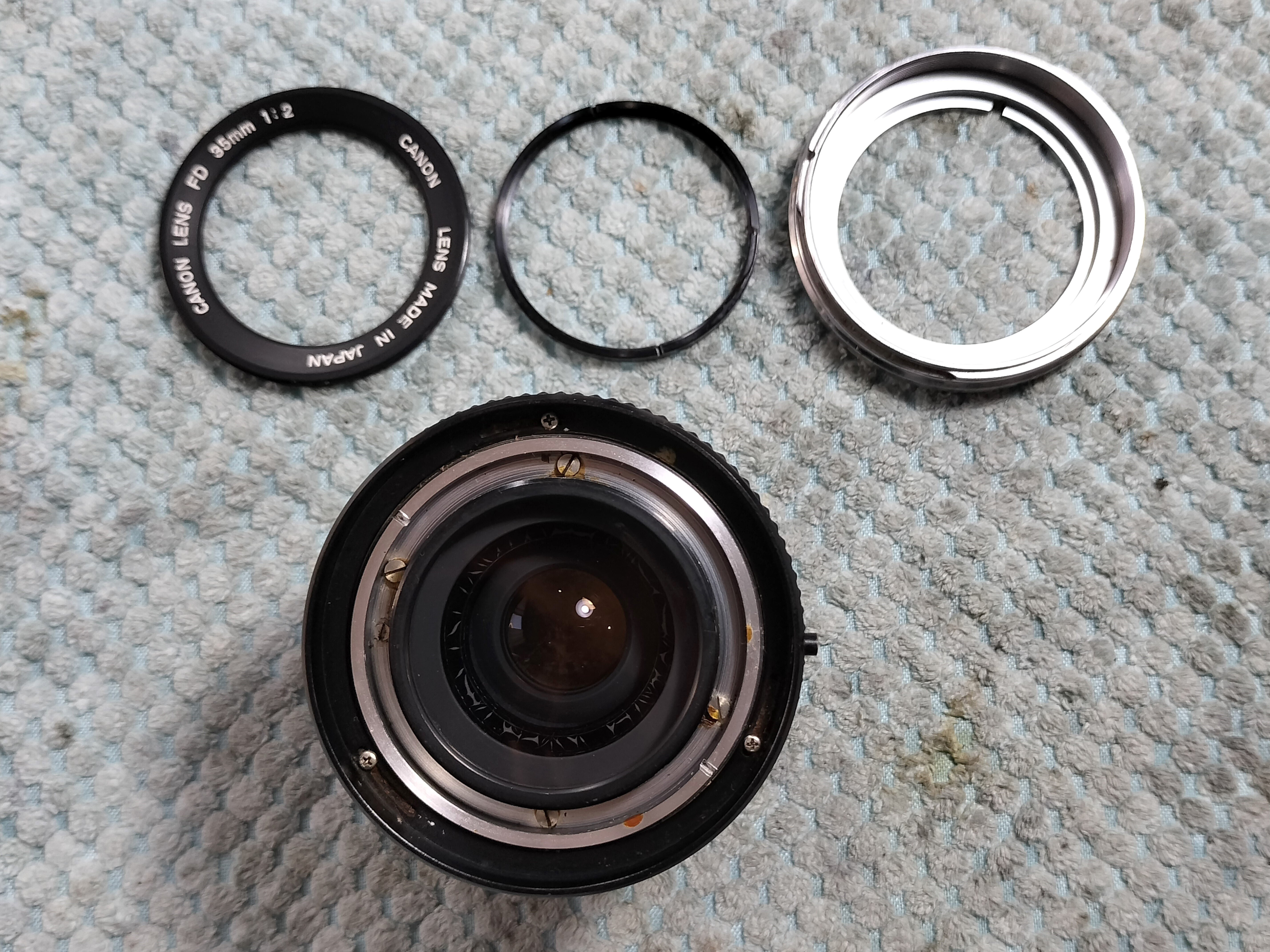 Canon FD 35mm F2 SSC Concave の分解|フィルムカメラ修理の Canon FD 35mm F2 SSC Concave の分解|フィルムカメラ修理の