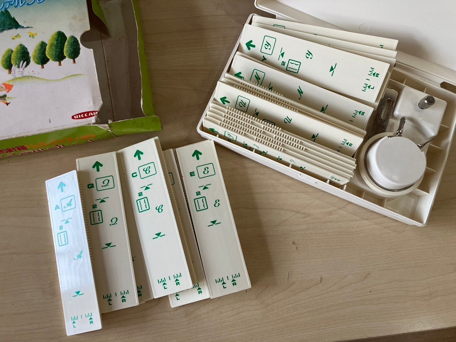 ミシンの練習】RICCAR(リッカー)「マイティ40」でイニシャル刺しゅう