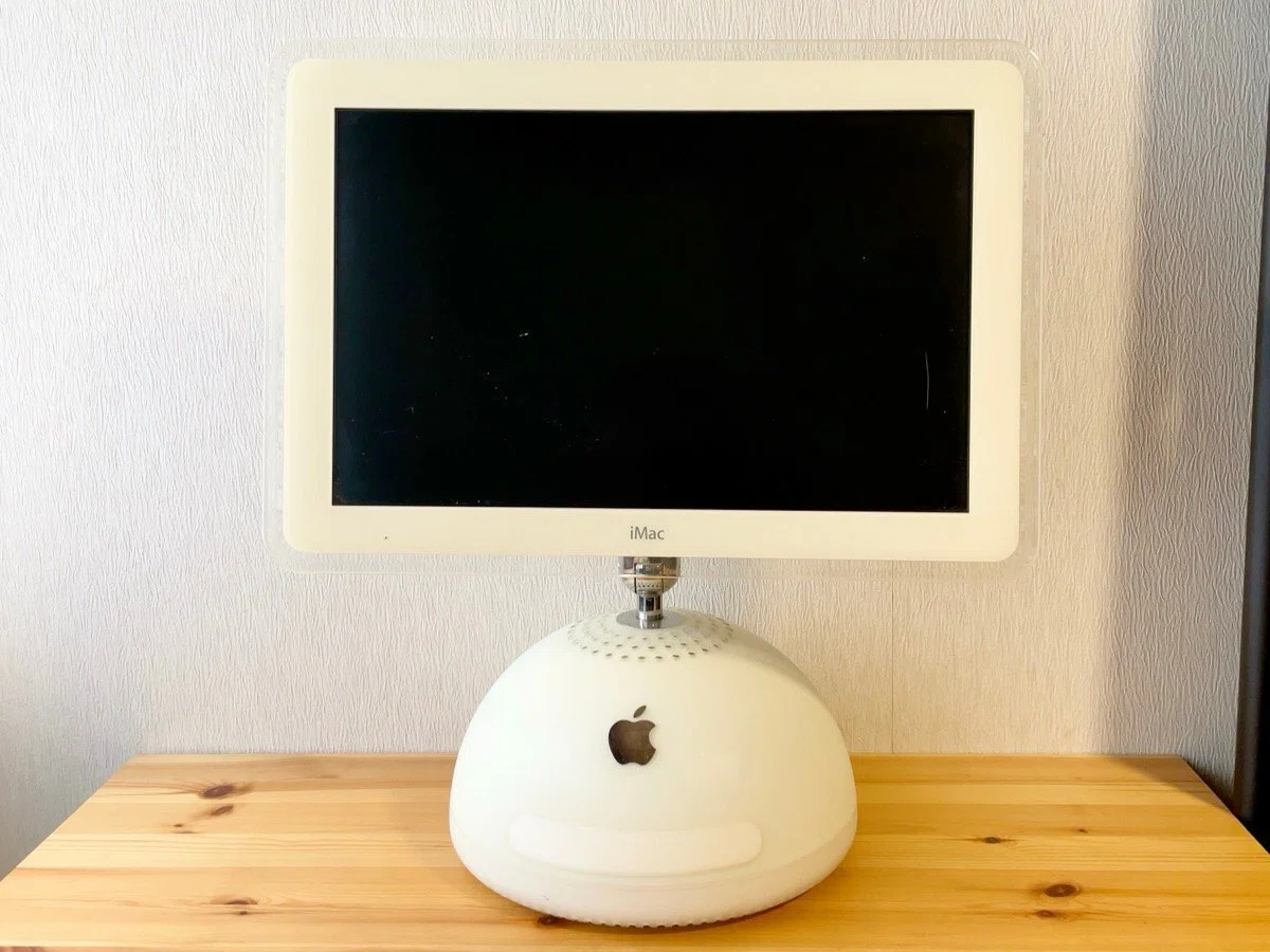 マックOSX・OS10です。超レア物です。iMac G4 (Flat Panel)マニア必見
