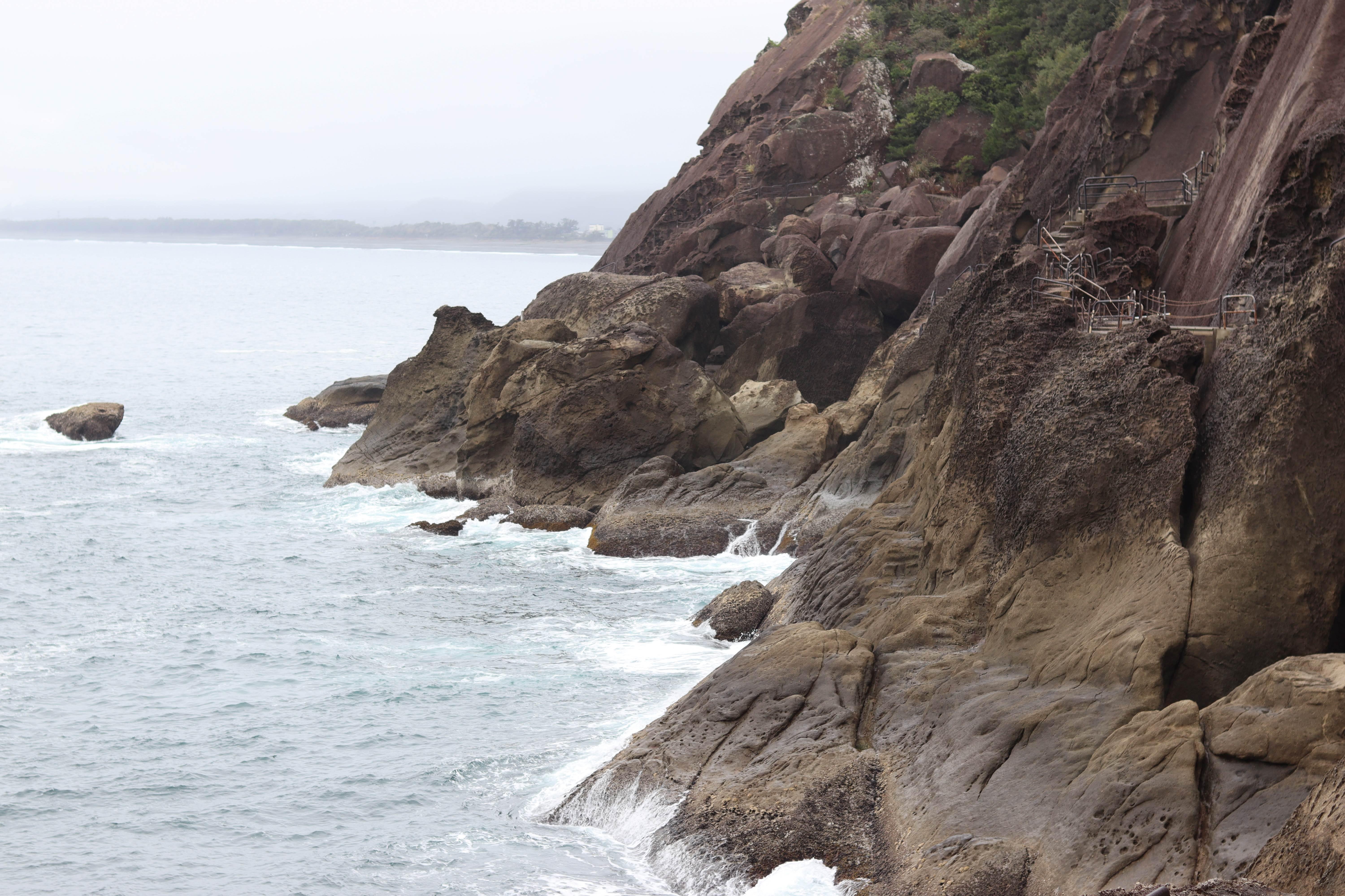 鬼ヶ城と七里御浜 世界遺産の熊野古道・鬼ヶ城・獅子岩・七里御浜・花の窟を観光