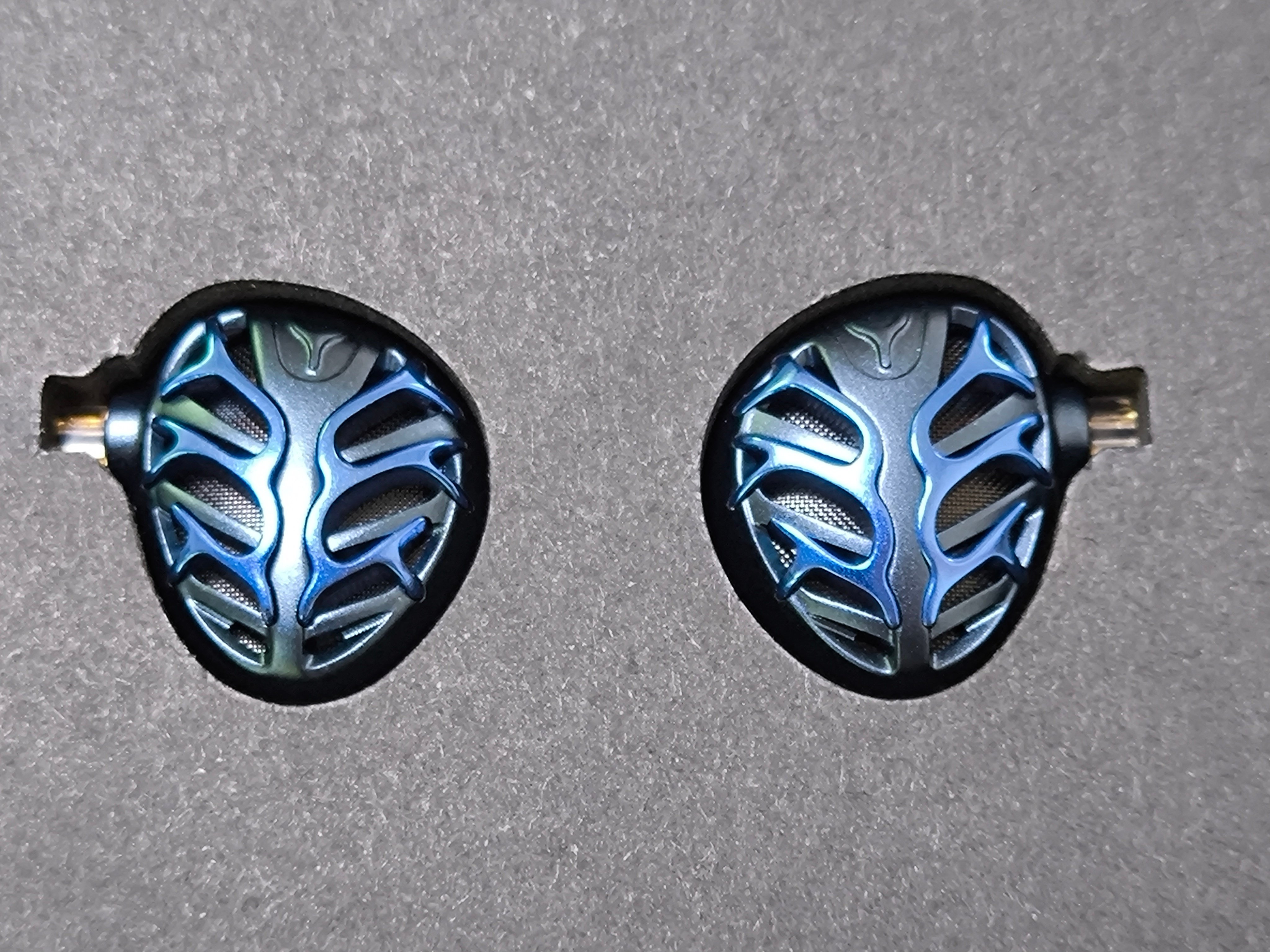 TRN 青龍 Azure Dragon 音量を上げたくなる、高い開放度の TRN 青龍 Azure Dragon 音量を上げたくなる、高い開放度の