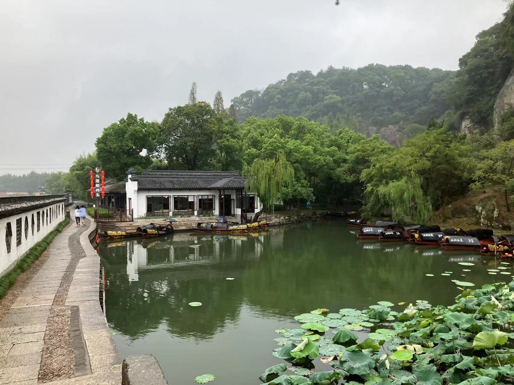 沸騰する小湖 3枚セット 中国語版 中国湖南省発の最高激辛調味料「湘集」を食べろ - 日本で買える全9種類