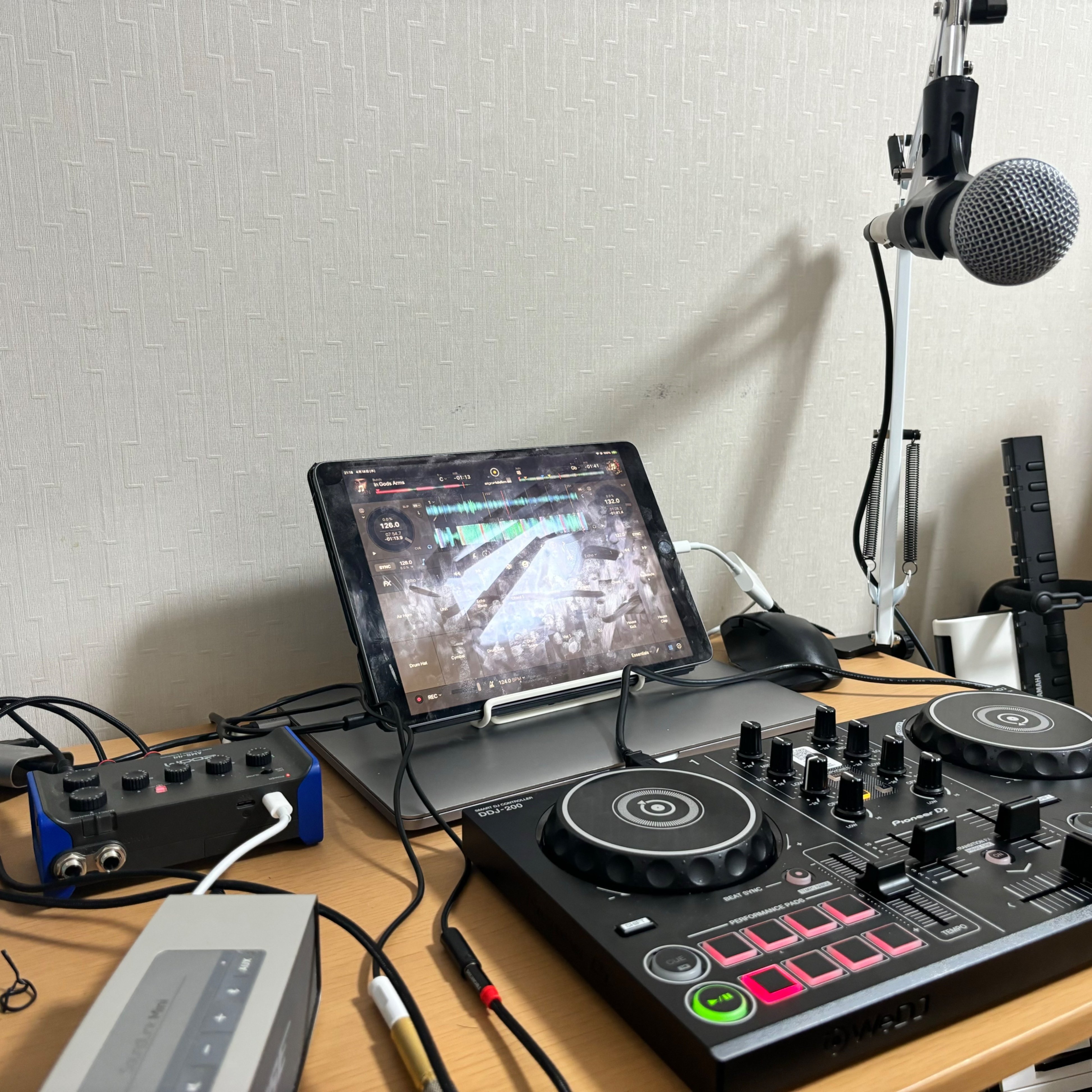 DJ初心者がDDJ-200買ってみた|あずき DJ初心者がDDJ-200買ってみた|あずき