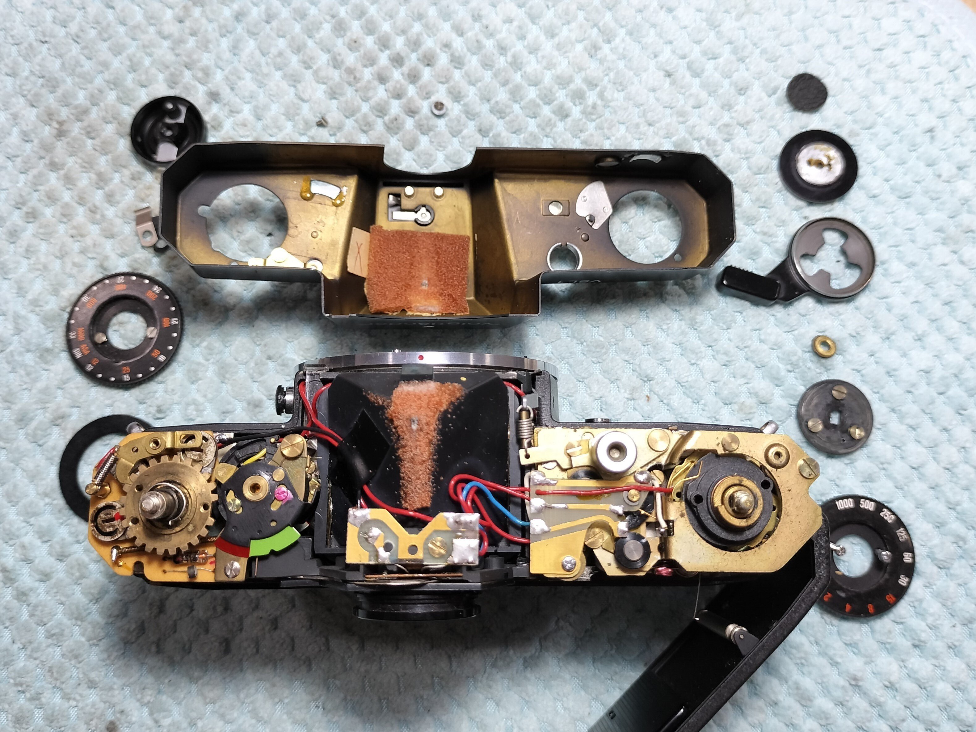 Voigtlander VSL1の分解｜フィルムカメラ修理のアクアカメラ