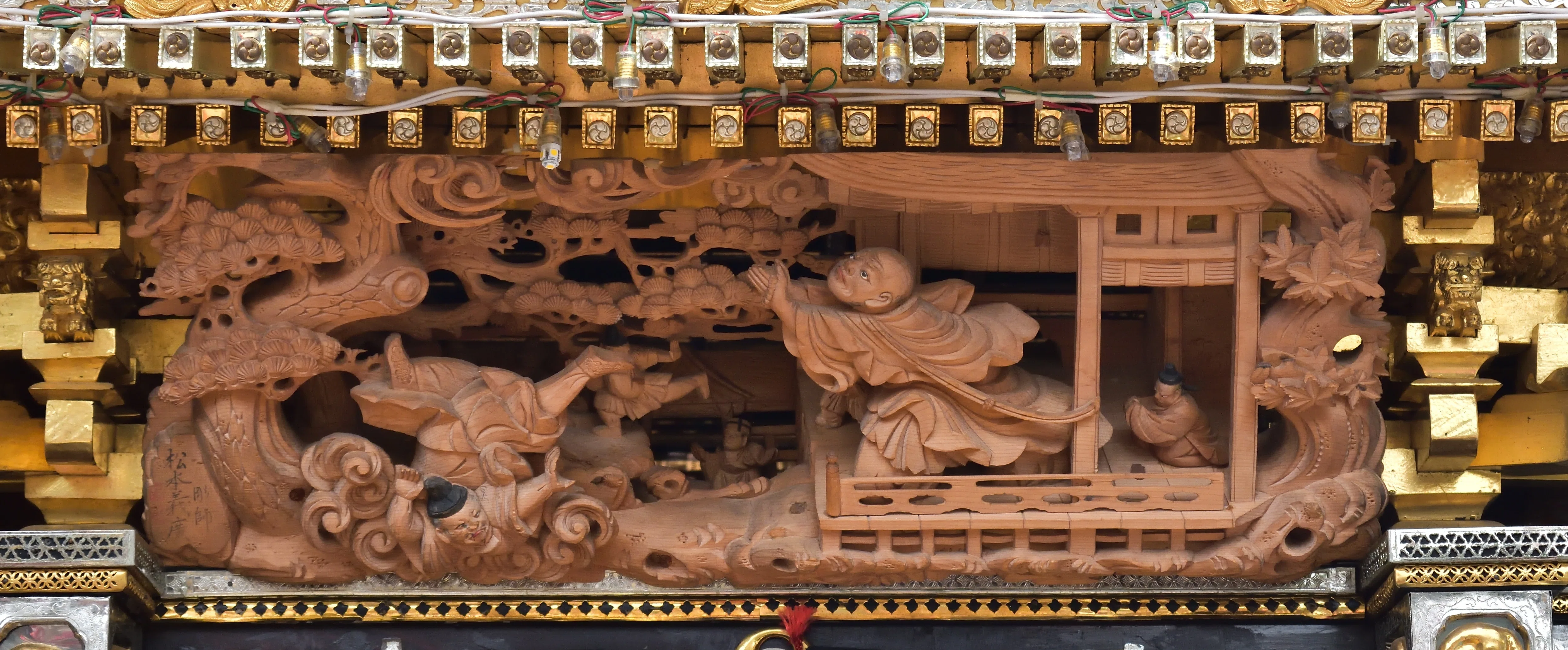 播磨の祭礼：荒井神社 東本町屋台 狭間彫刻｜姫路いきもの写真