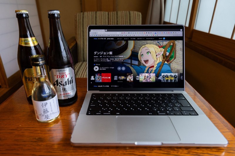 お酒と Mac Book Pro