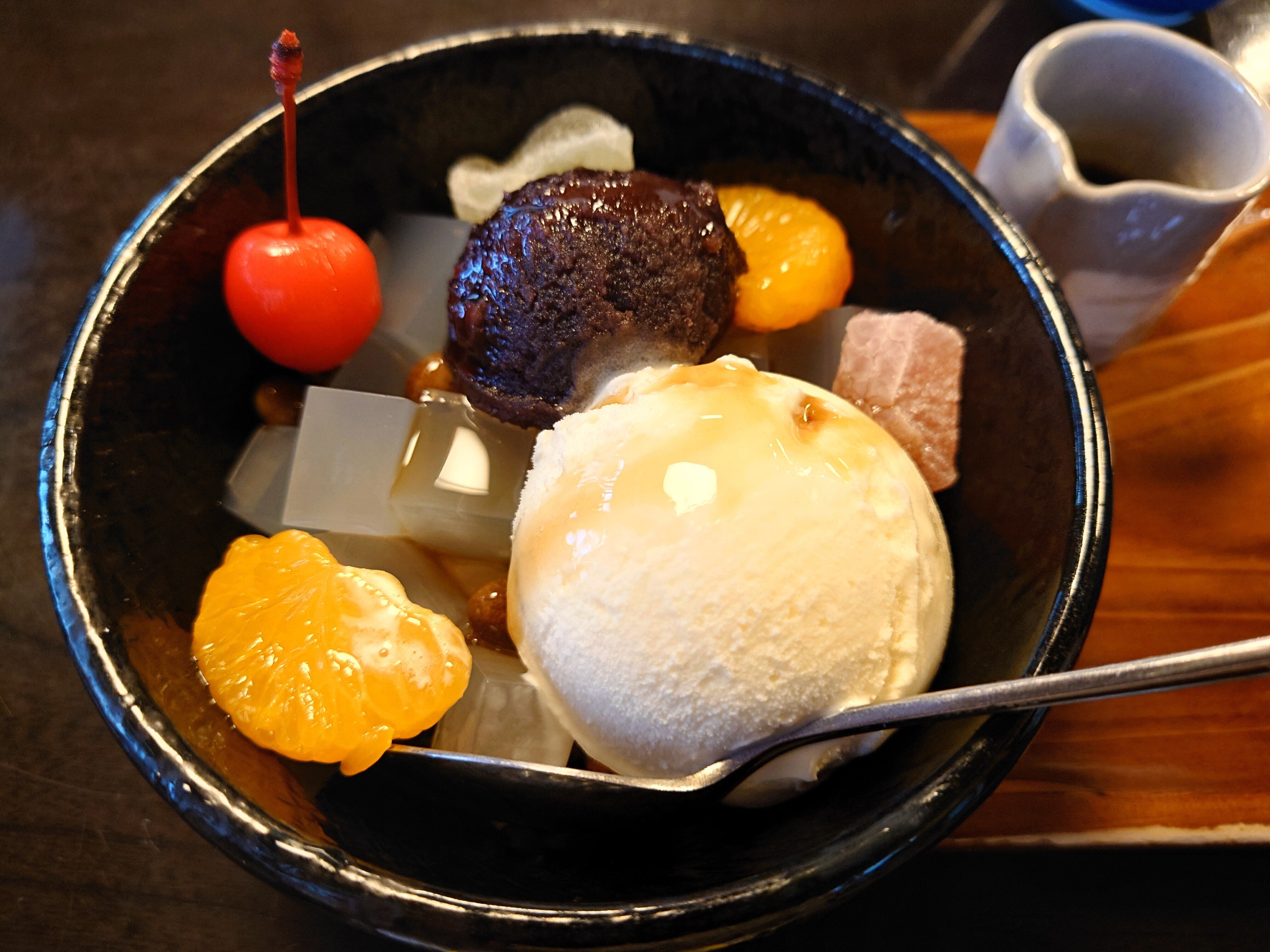 クリームあんみつ「竹むら」@神田｜のぶこ