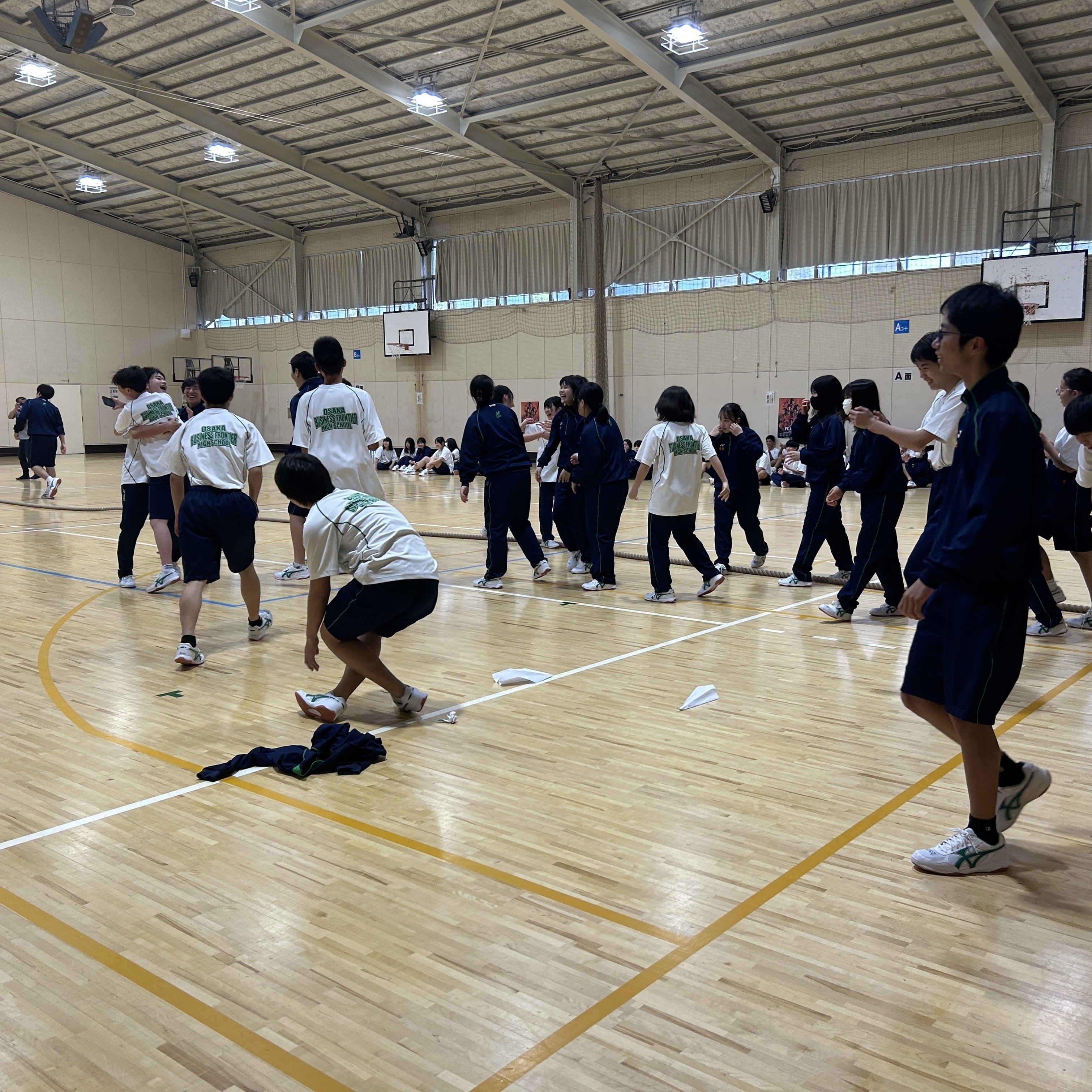 1年生】ビジネスチャレンジ&室内運動会 ｜大阪府立大阪ビジネス