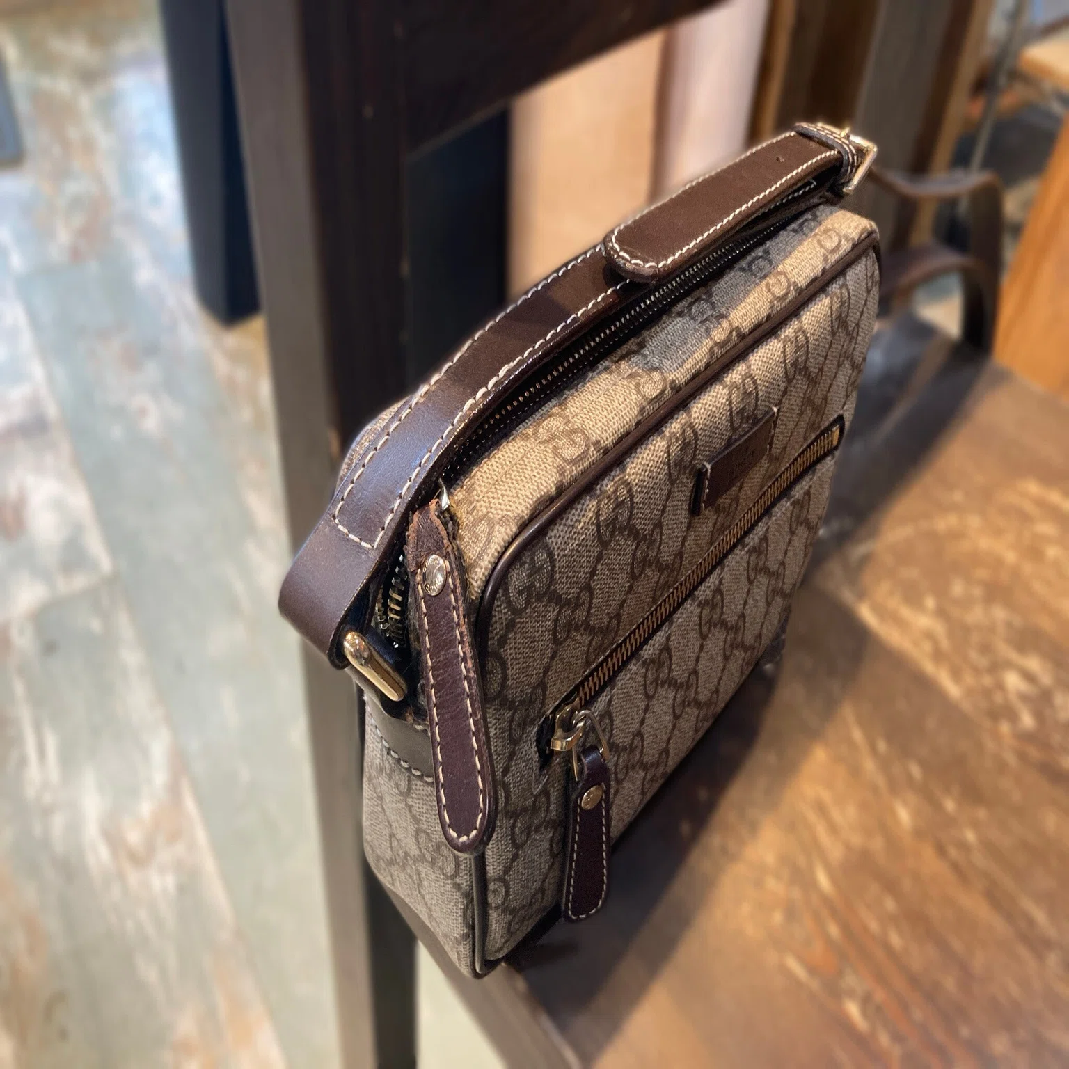 ショルダーストラップのカット】Gucciのショルダーバッグストラップ 