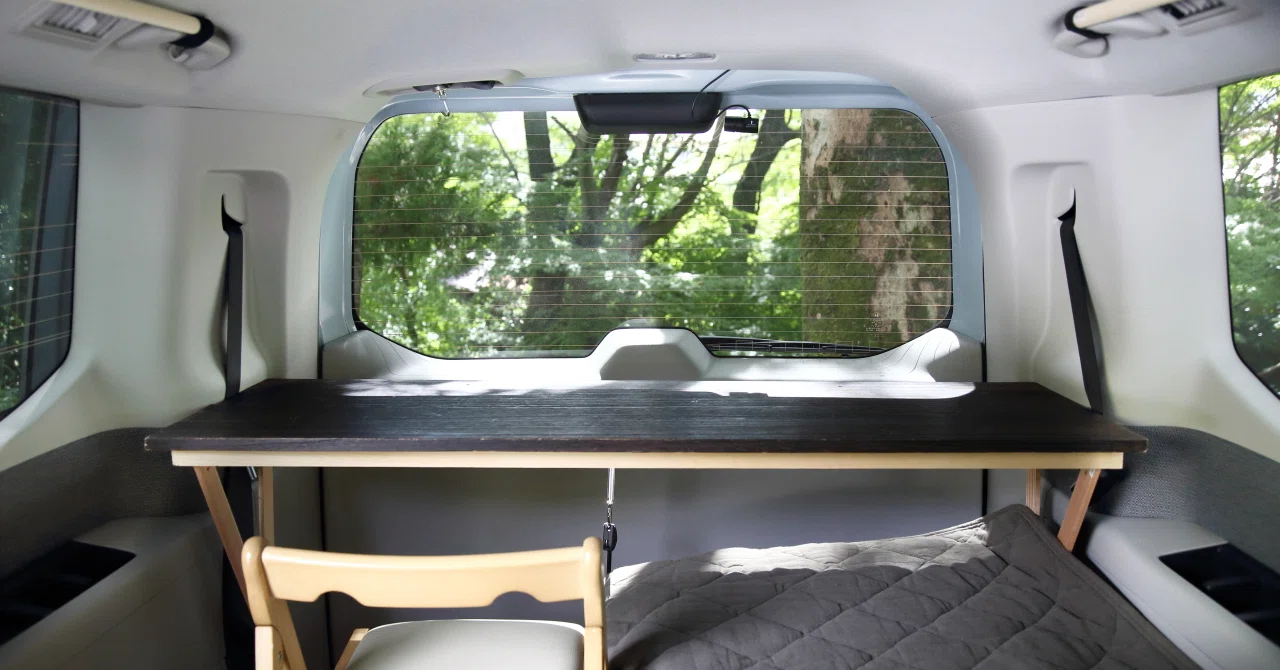 ステップワゴン 車中泊用に改造 ｜TKohtarou