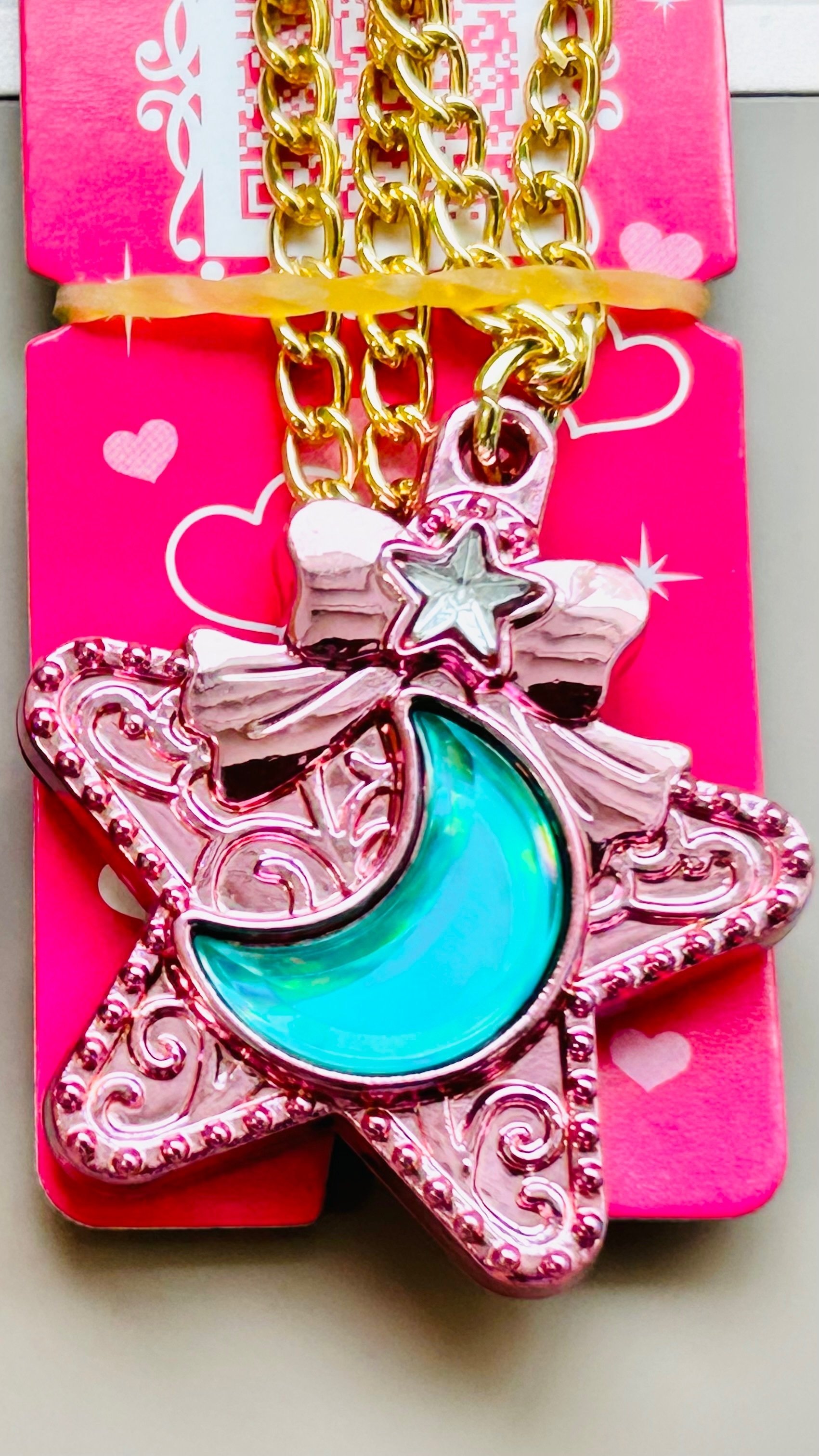 何が出るか分からないというサプライズ性は大人も子どもも魅了する。の