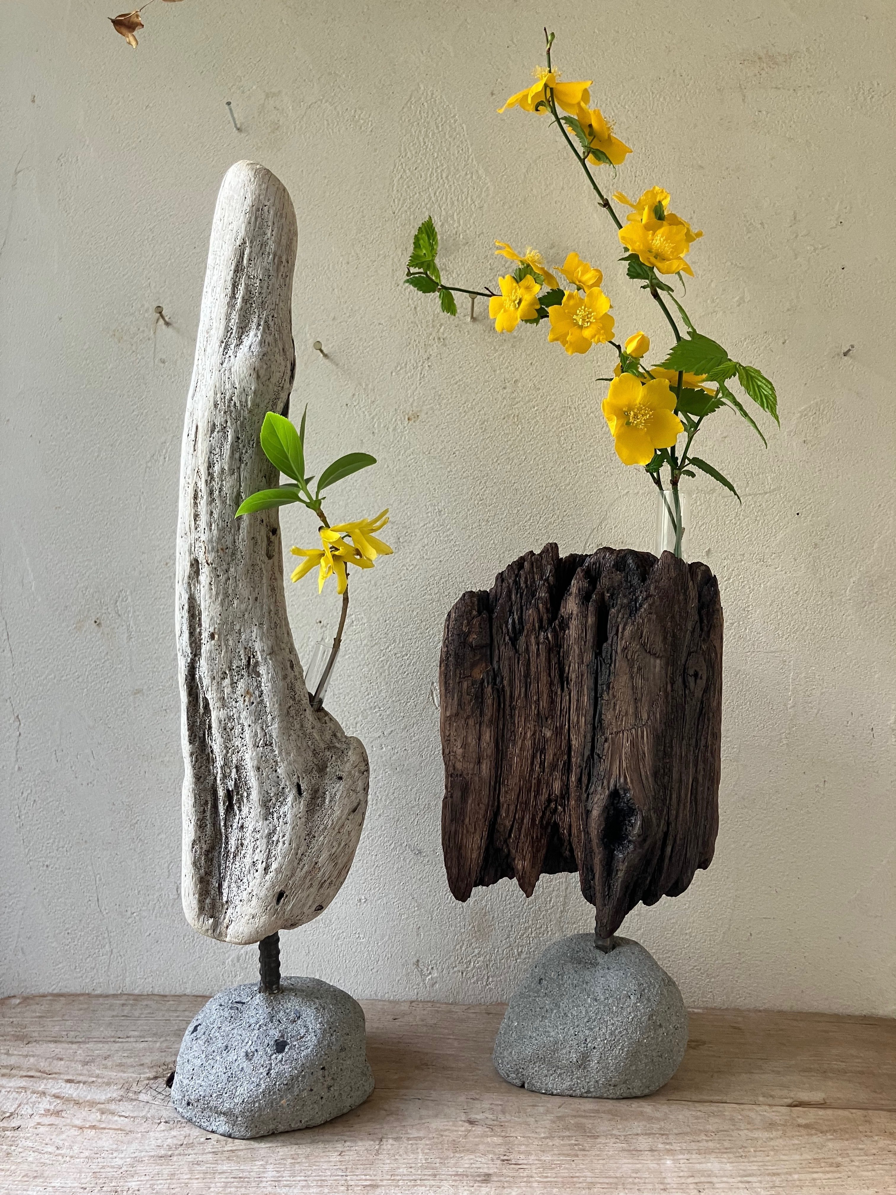 【中古】生花などに使う花器だと思います。 少し不思議な形をしています。 中古】生花などに使う花器だと思います。 少し不思議な形をし