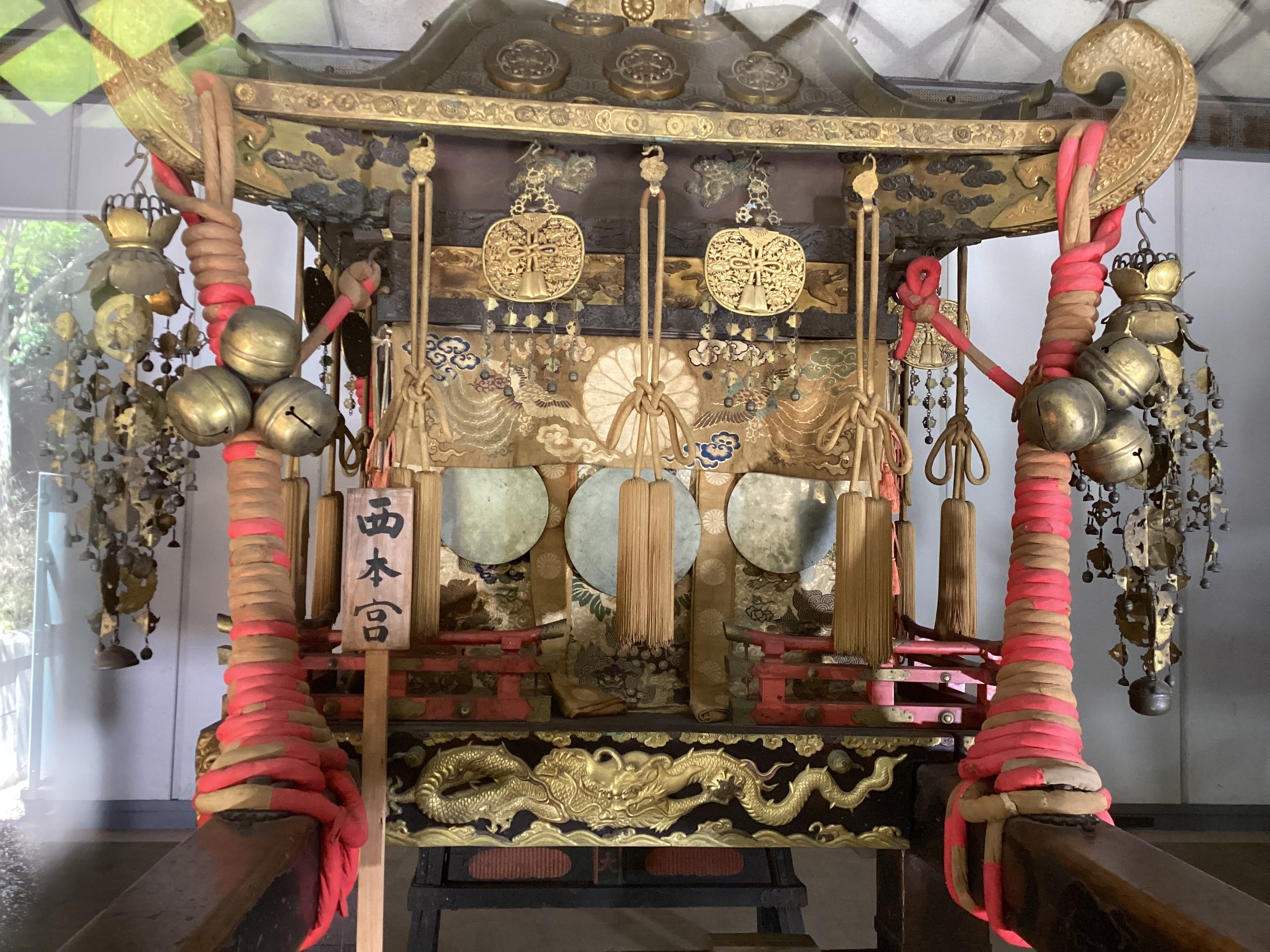 日吉大社旧神輿(神輿庫にて)2024.4.14｜京金箔押常若