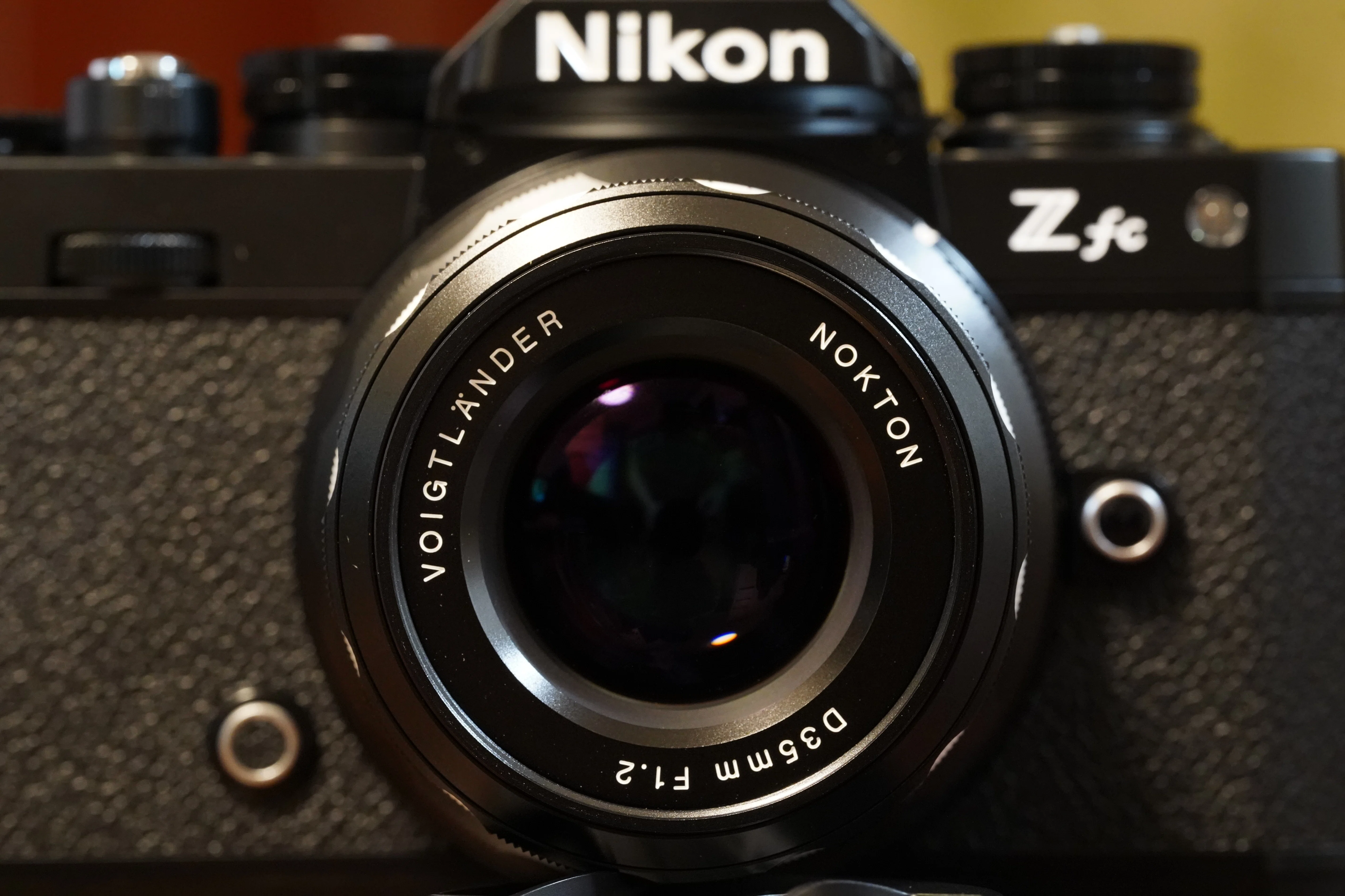 Nikon Z fc × フォクレンダー NOKTON D35 F1.2の組み合わせが最強