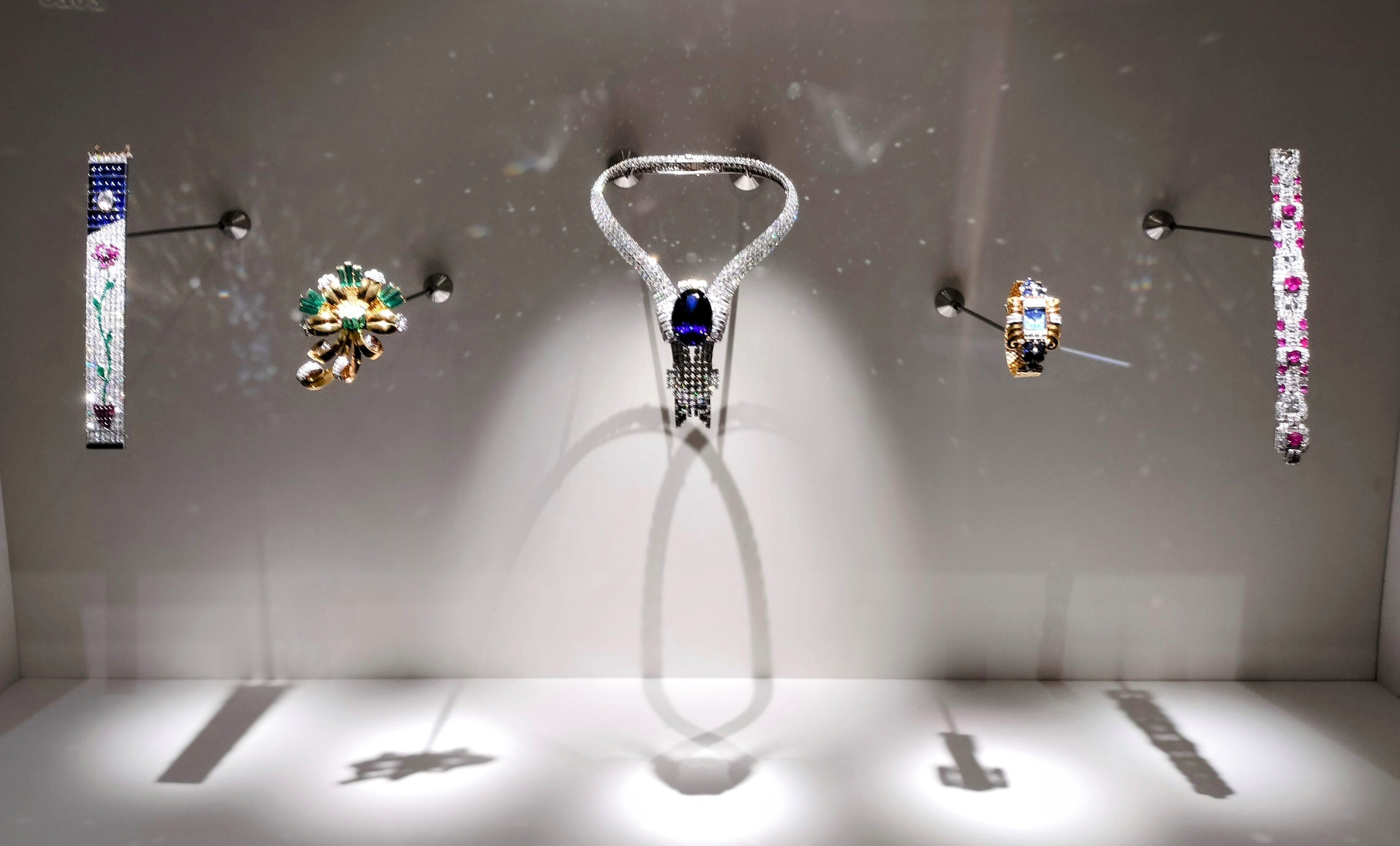 超貴重 ティファニー展カタログ 超貴重 ティファニー展カタログ （2025年最新】ティファニー