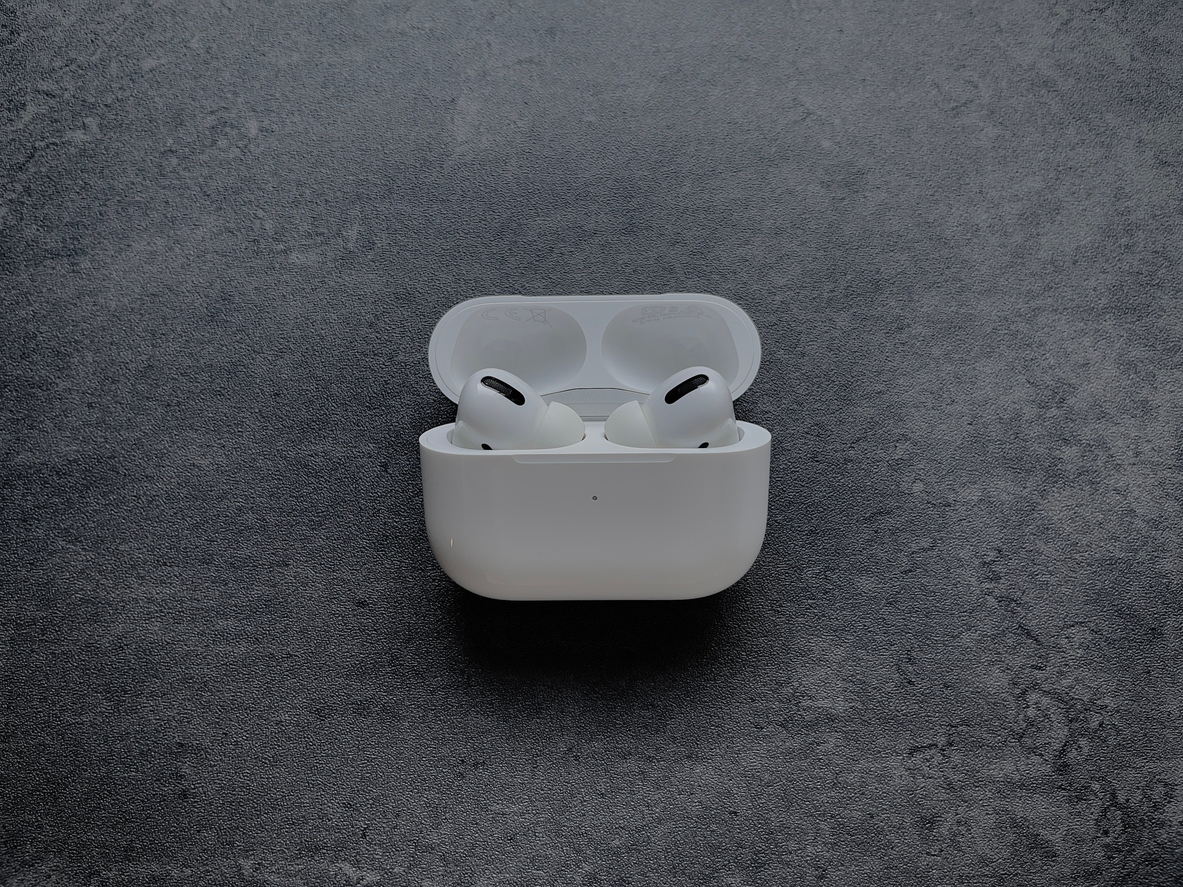 Apple StoreにAirPods Proのバッテリーを交換しに行ってみた Apple StoreにAirPods Proのバッテリーを交換しに行ってみた