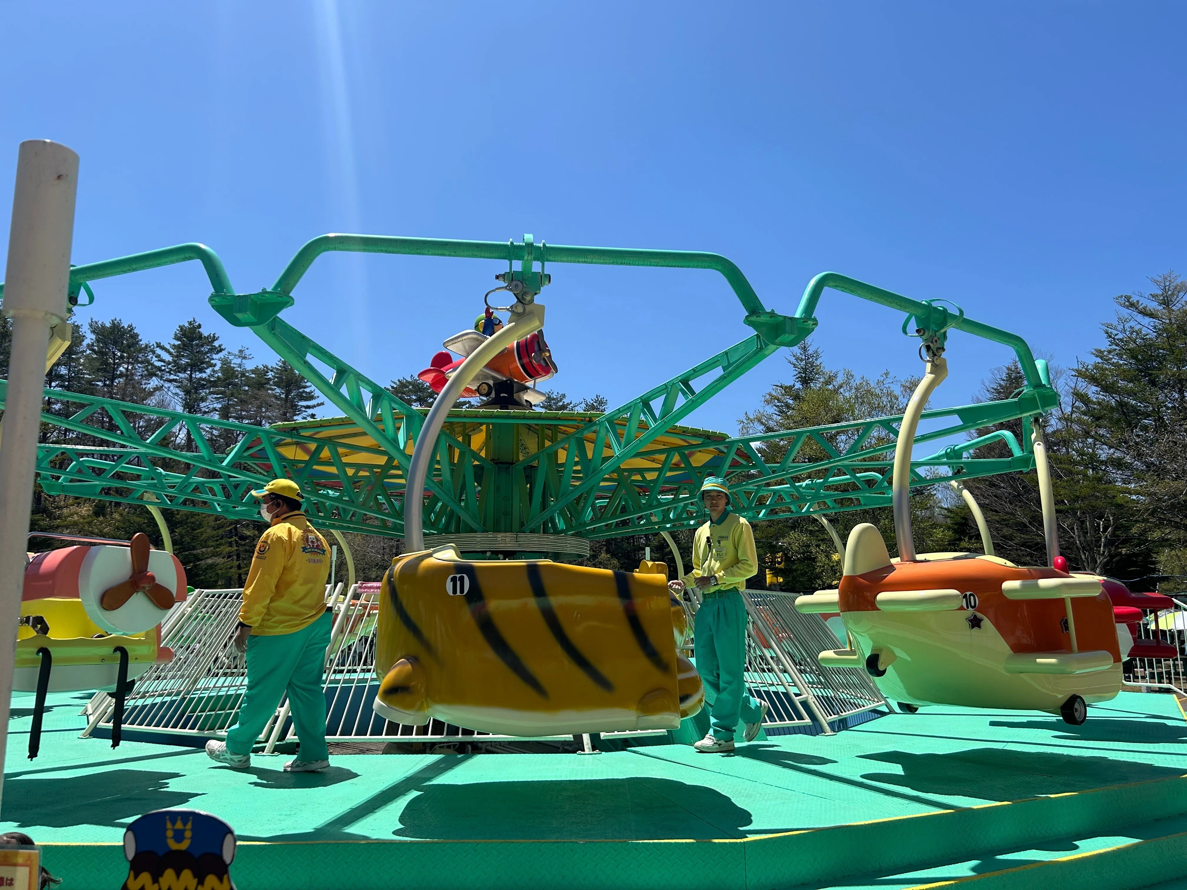ブリキおもちゃ ヨネザワ玩具プレイランド 遊園地スカイバス ブリキ