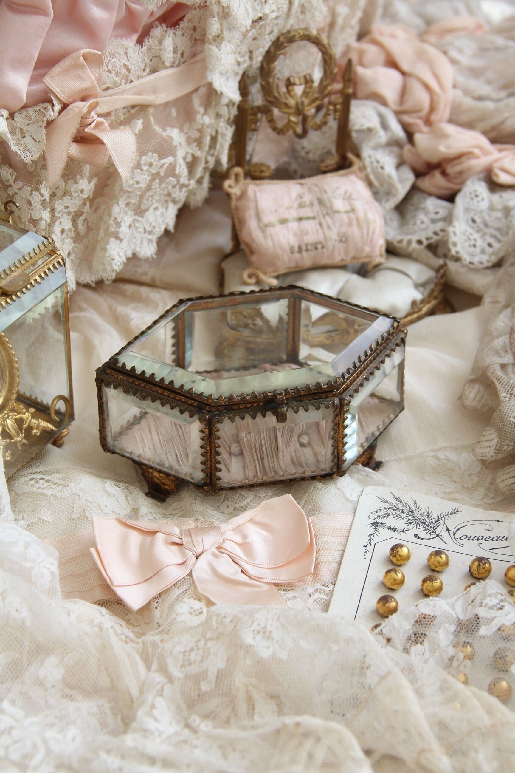 ベルエポック期＊アンティークジュエリーボックスの蒐集ノート｜アン