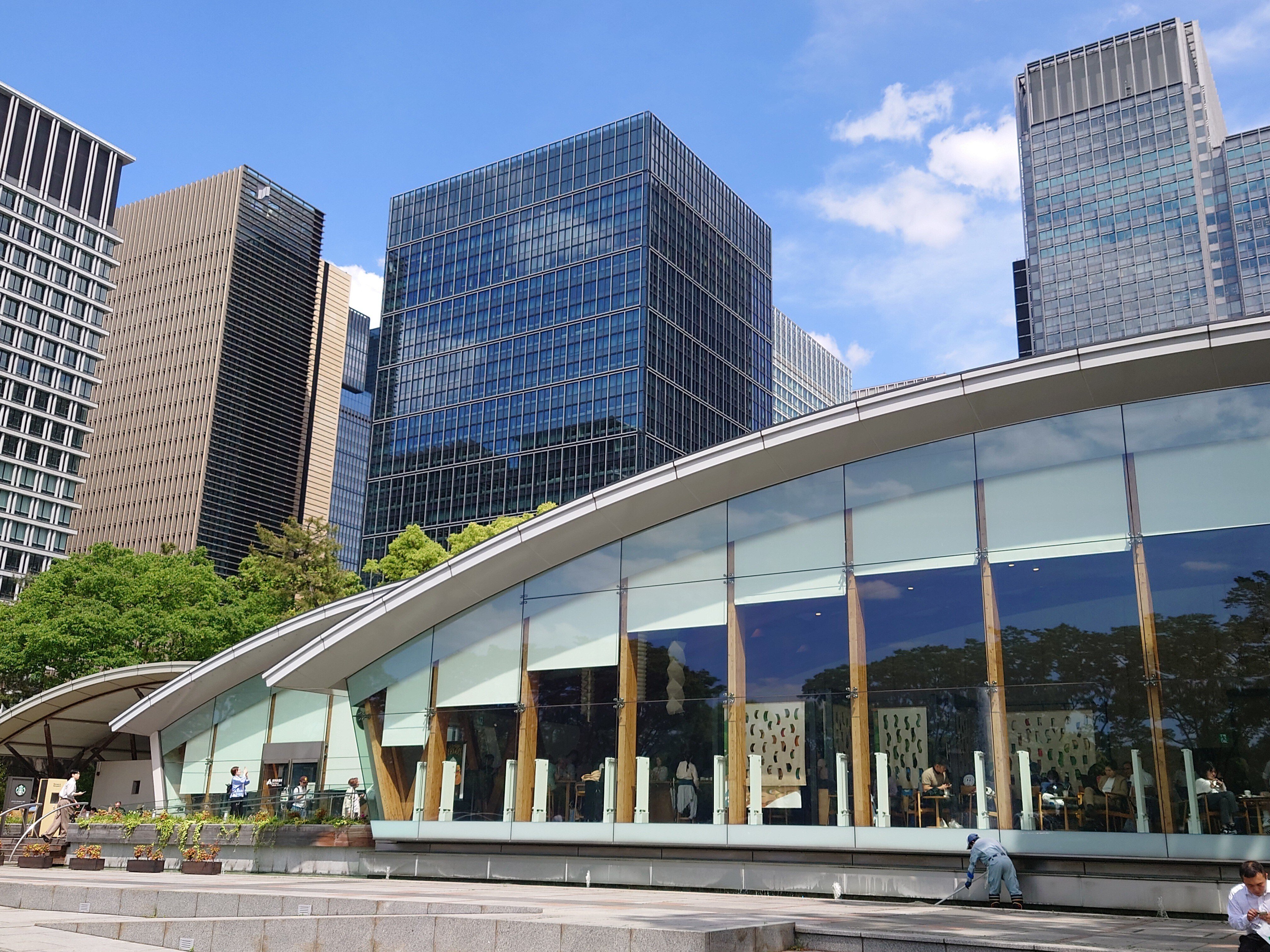 スターバックスコーヒー 皇居外苑 和田倉噴水公園店とぶらっと スターバックスコーヒー 皇居外苑 和田倉噴水公園店とぶらっと