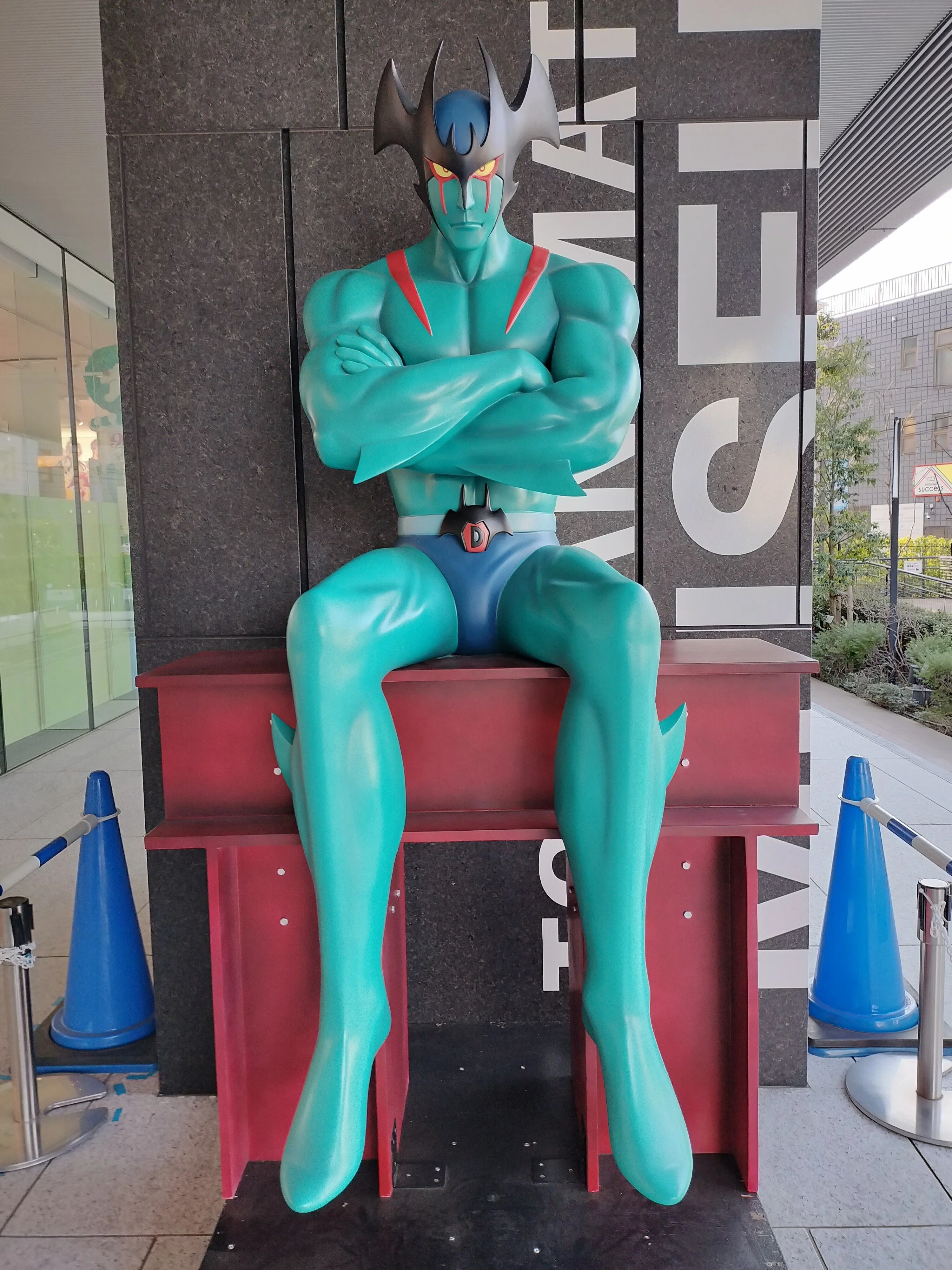 97.「仮面ライダー」練馬区のマンホールカード🦗｜マホカゲくん