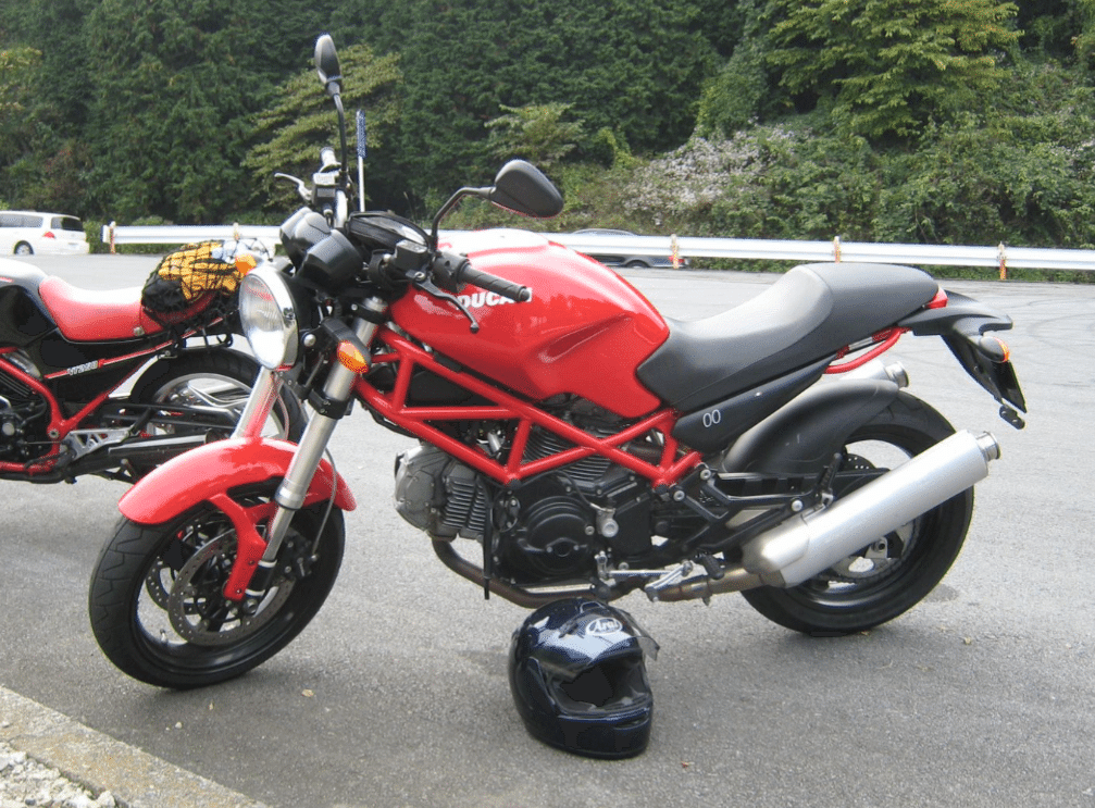 バイク日記〜初めてのバイク（Ducati Monster 400）の思い出（出会い