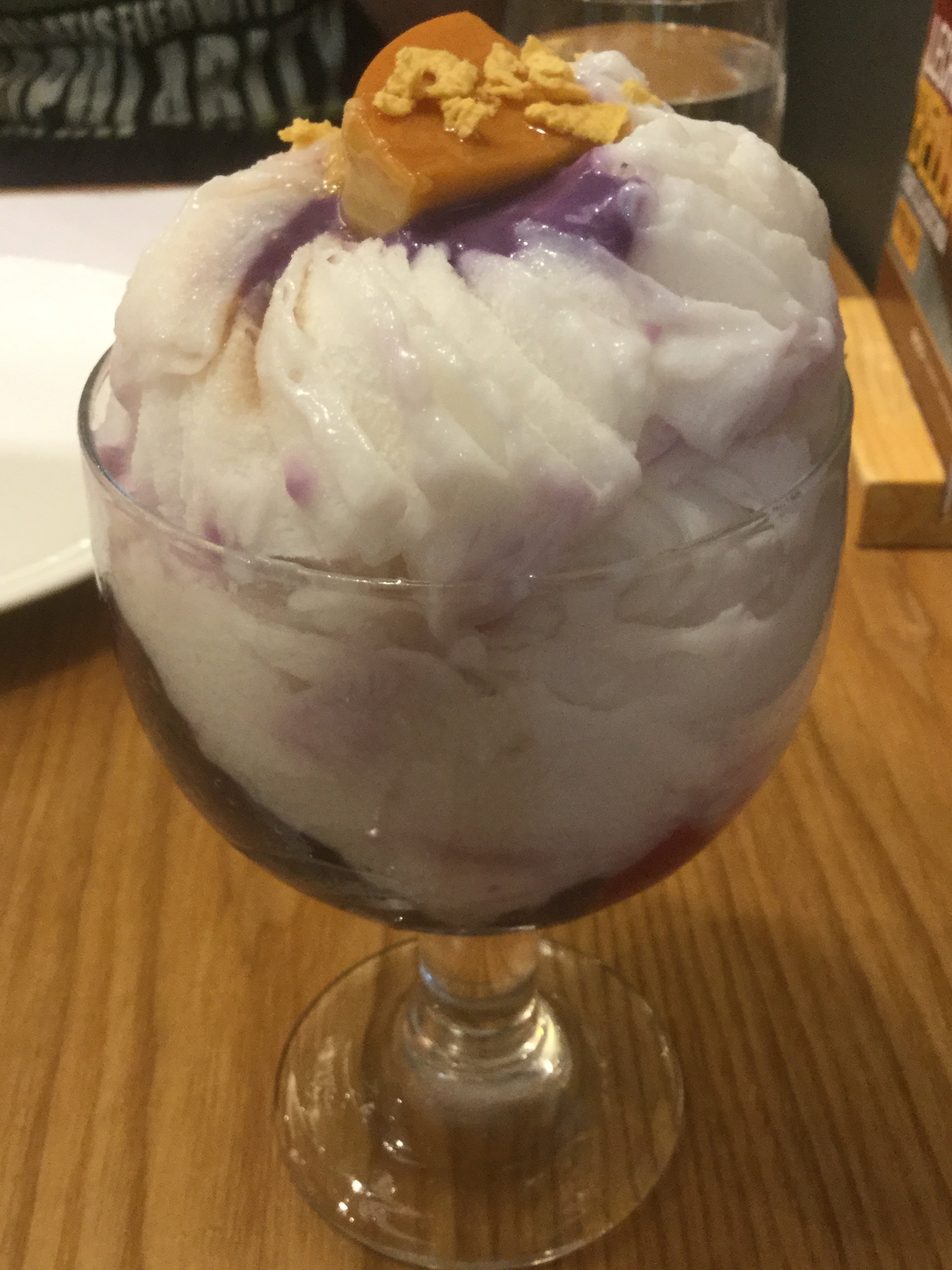 本場のハロハロ(ちょっと高級)はやはり美味しい｜cafe77nana