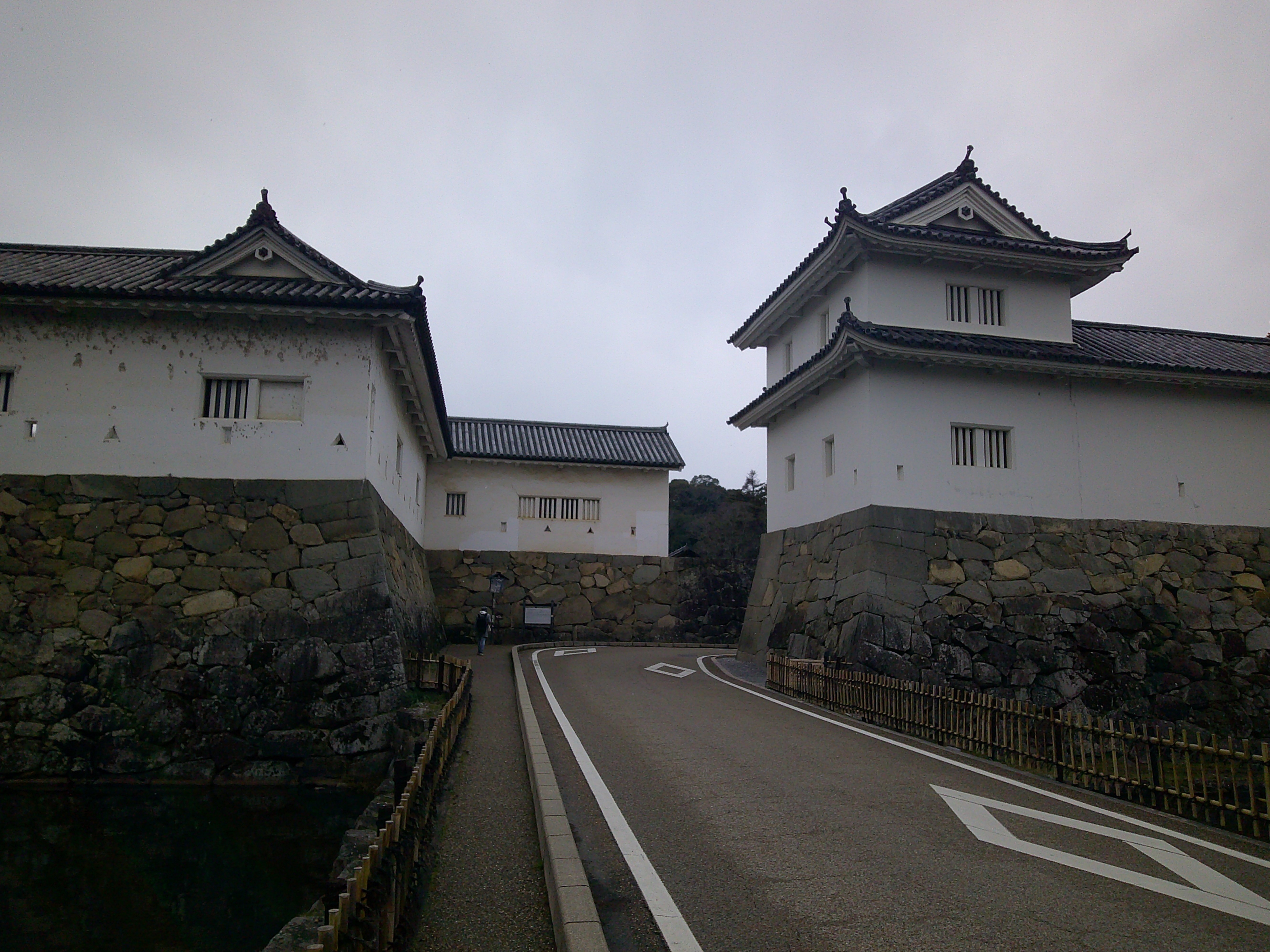 いぶし銀の城島瓦