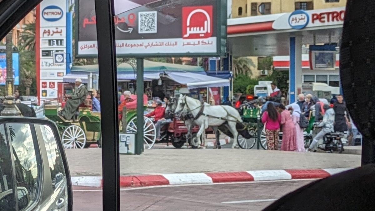 マラケシュの車窓１