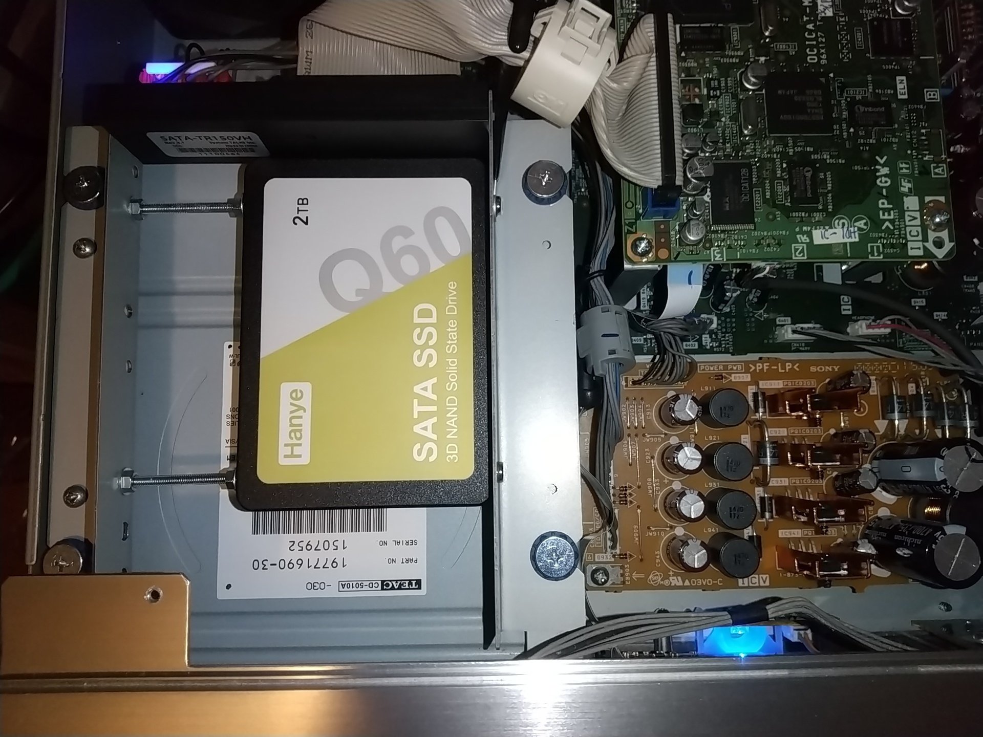 NAC-HD1 ハードディスクオーディオレコーダーを2TB SSDに換装 NAC-HD1 ハードディスクオーディオレコーダーを2TB SSDに換装