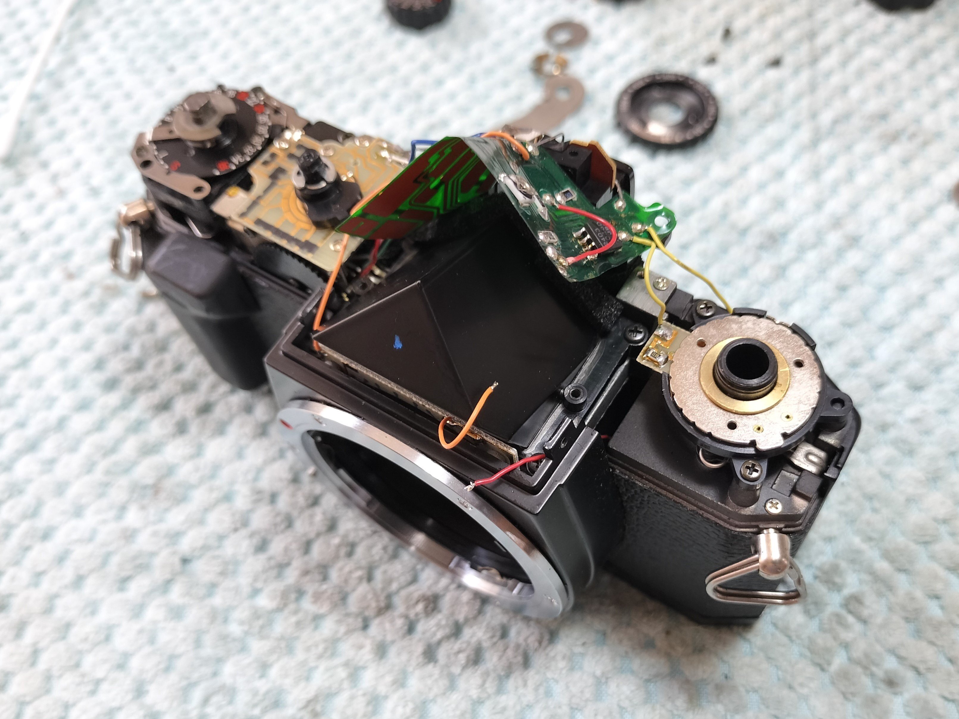 Ricoh XR-8の分解|フィルムカメラ修理のアクアカメラ Ricoh XR-8の分解|フィルムカメラ修理のアクアカメラ