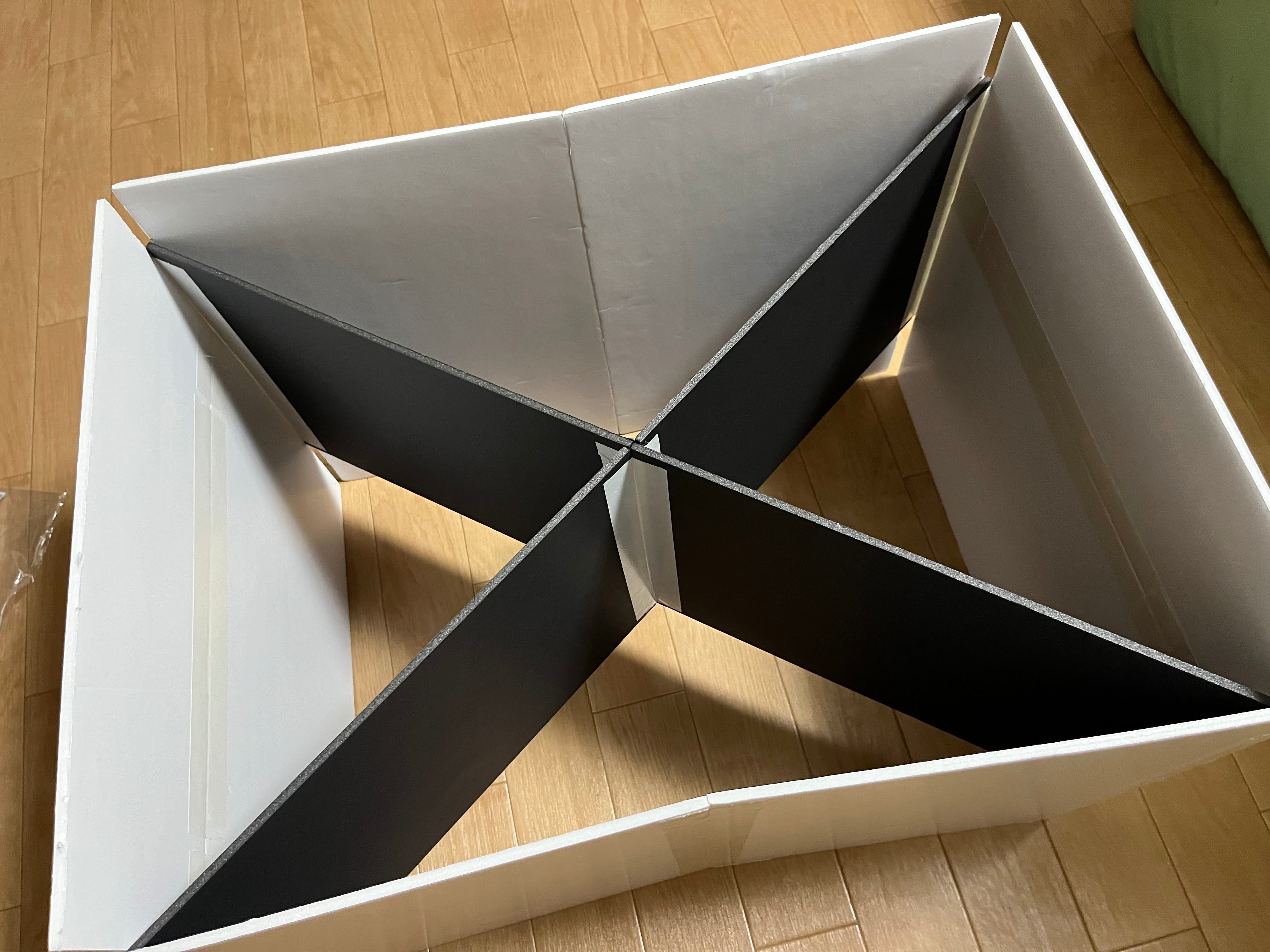 ベイブレードX スタジアム台【ブラック】 めるめるベイブレード ワイド