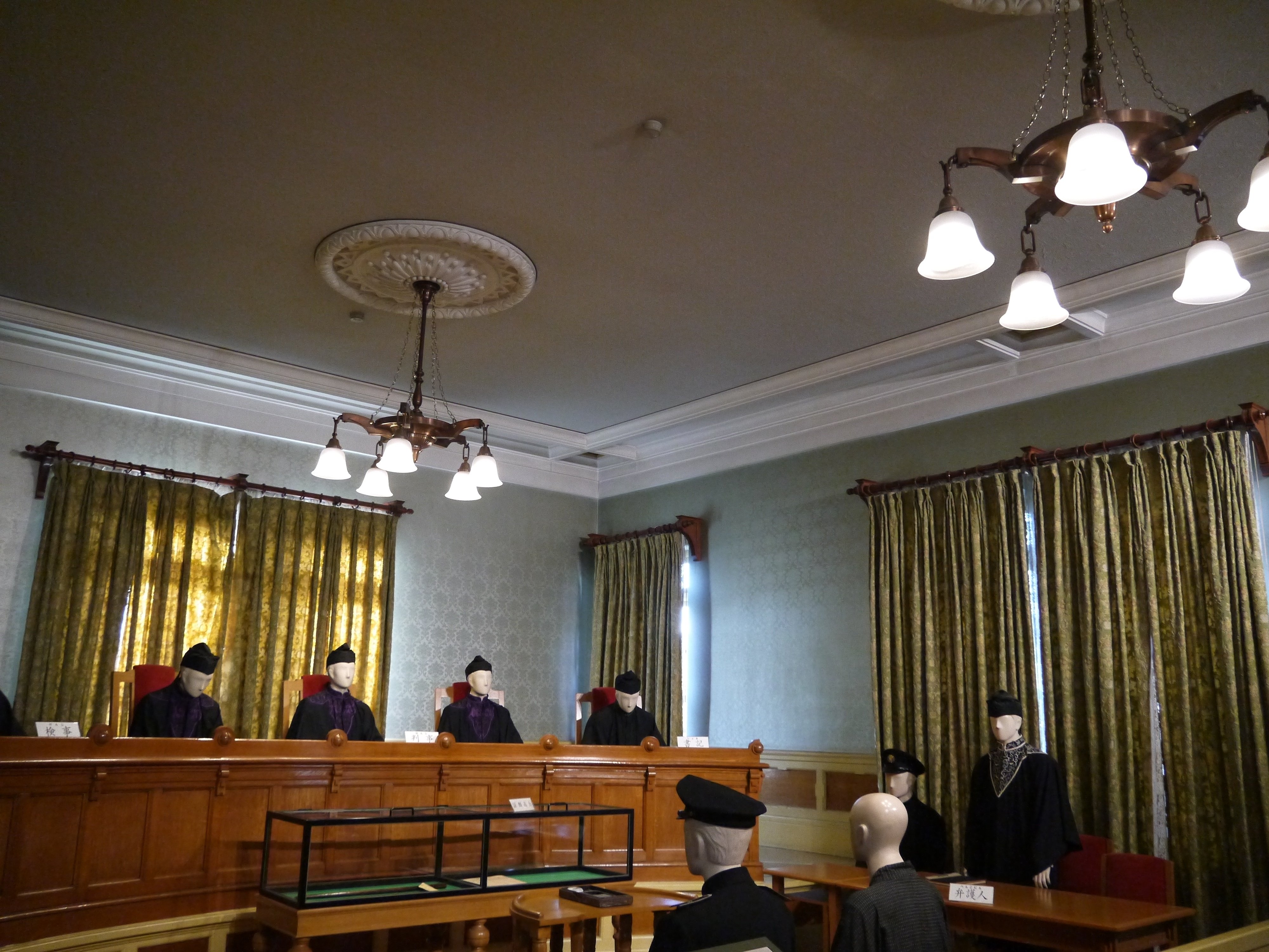 昭和二年十一月十四日／行幸記念。名古屋地方裁判所・名古屋控訴院【造幣局製メダル】 昭和二年十一月十四日／行幸記念。名古屋地方裁判所・名古屋控訴院