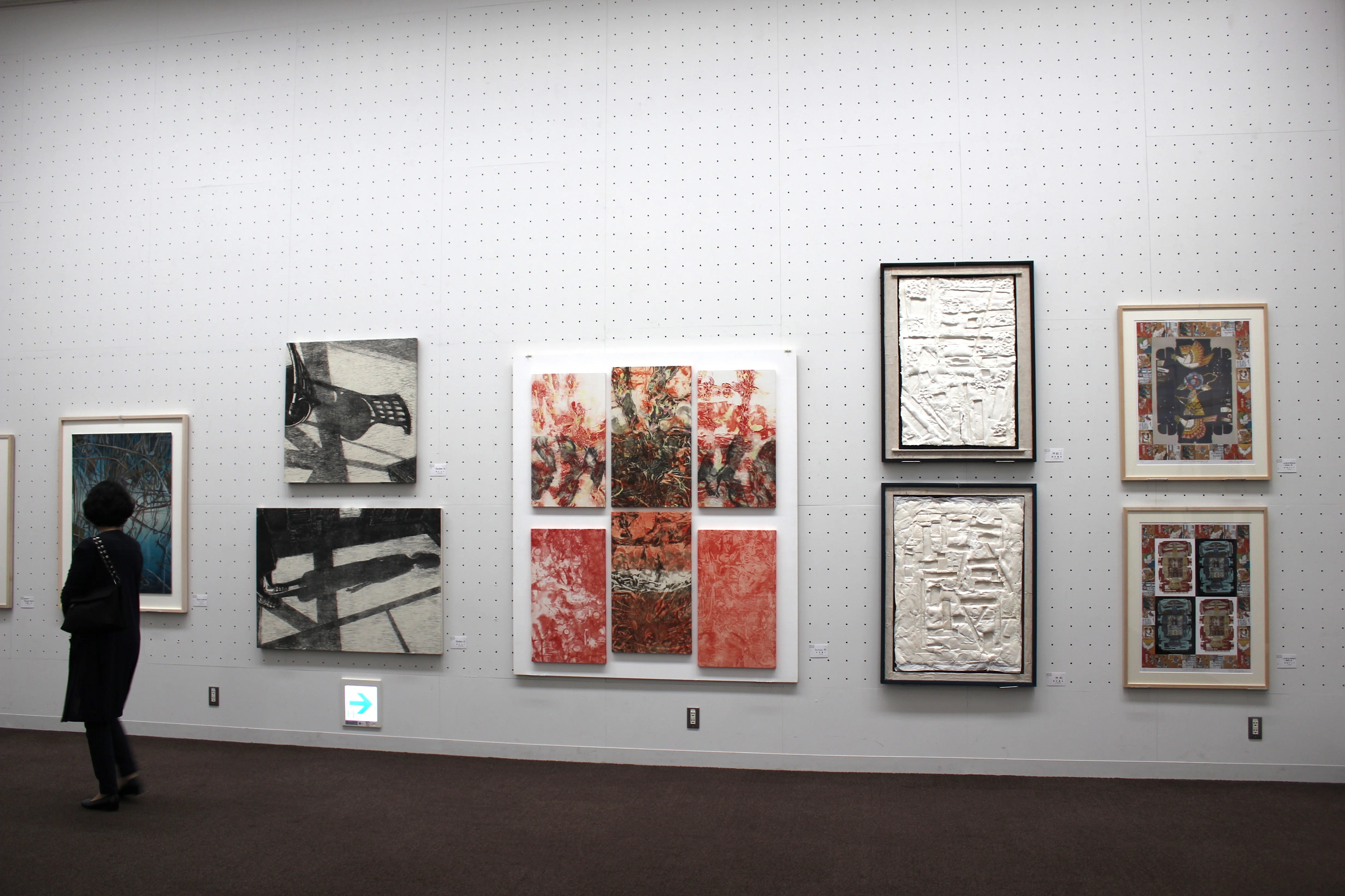 上野・東京都美術館で開催されてきた「日本版画協会版画展」の会場の