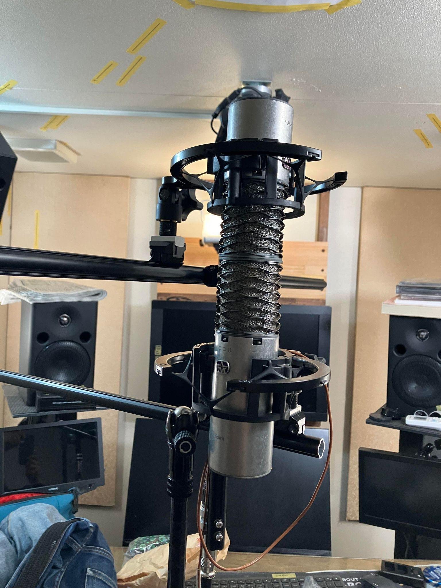 Aston Microphones「Spirit」専用ステレオマイクアダプター Aston Microphones「Spirit」専用ステレオマイクアダプター