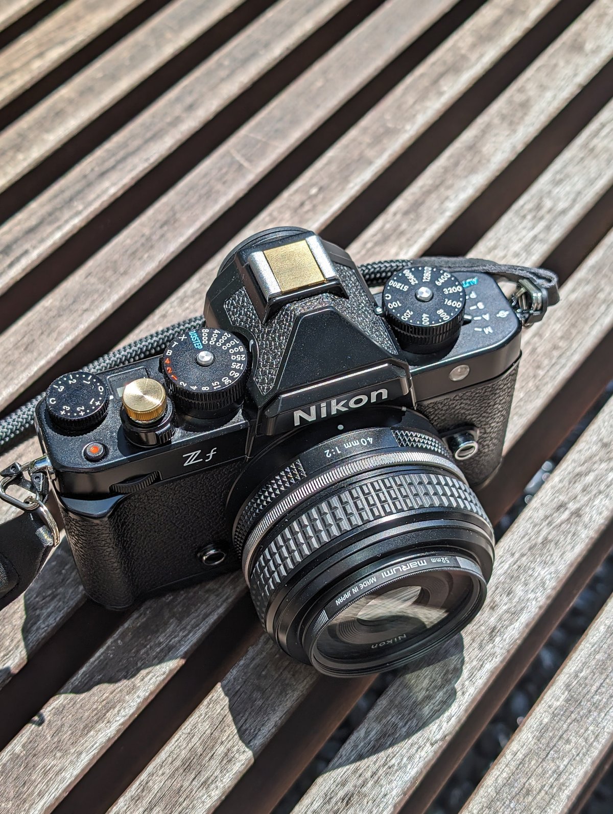 Zf + NIKKOR Z 26mm f/2.8は最高のお出かけレンズ｜Telin 