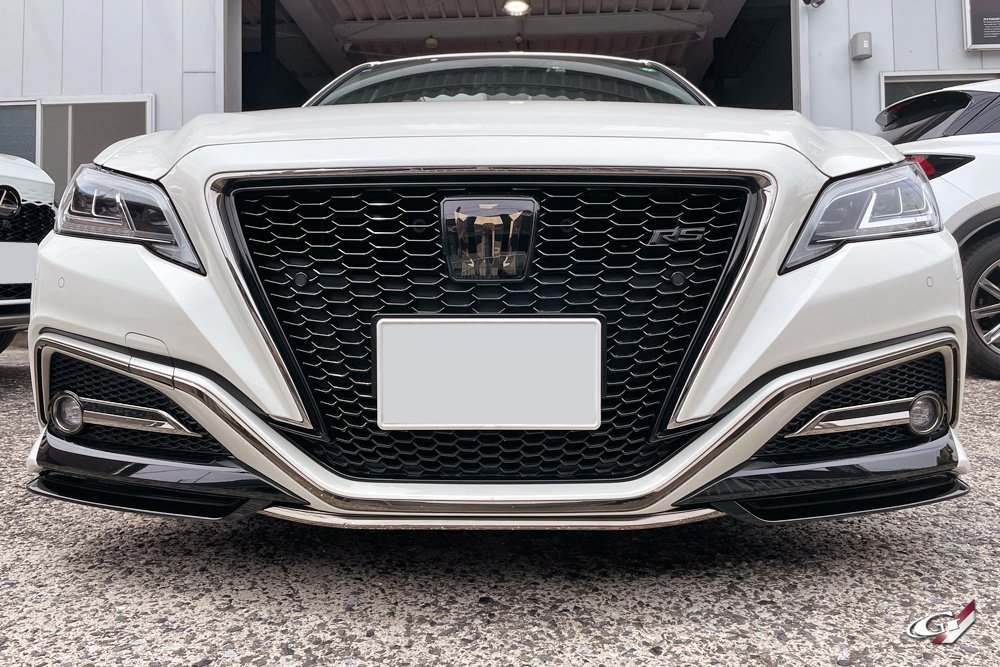 22クラウン「エンブレム」フロント周りをイメチェン♫｜Grazio&Co.社長