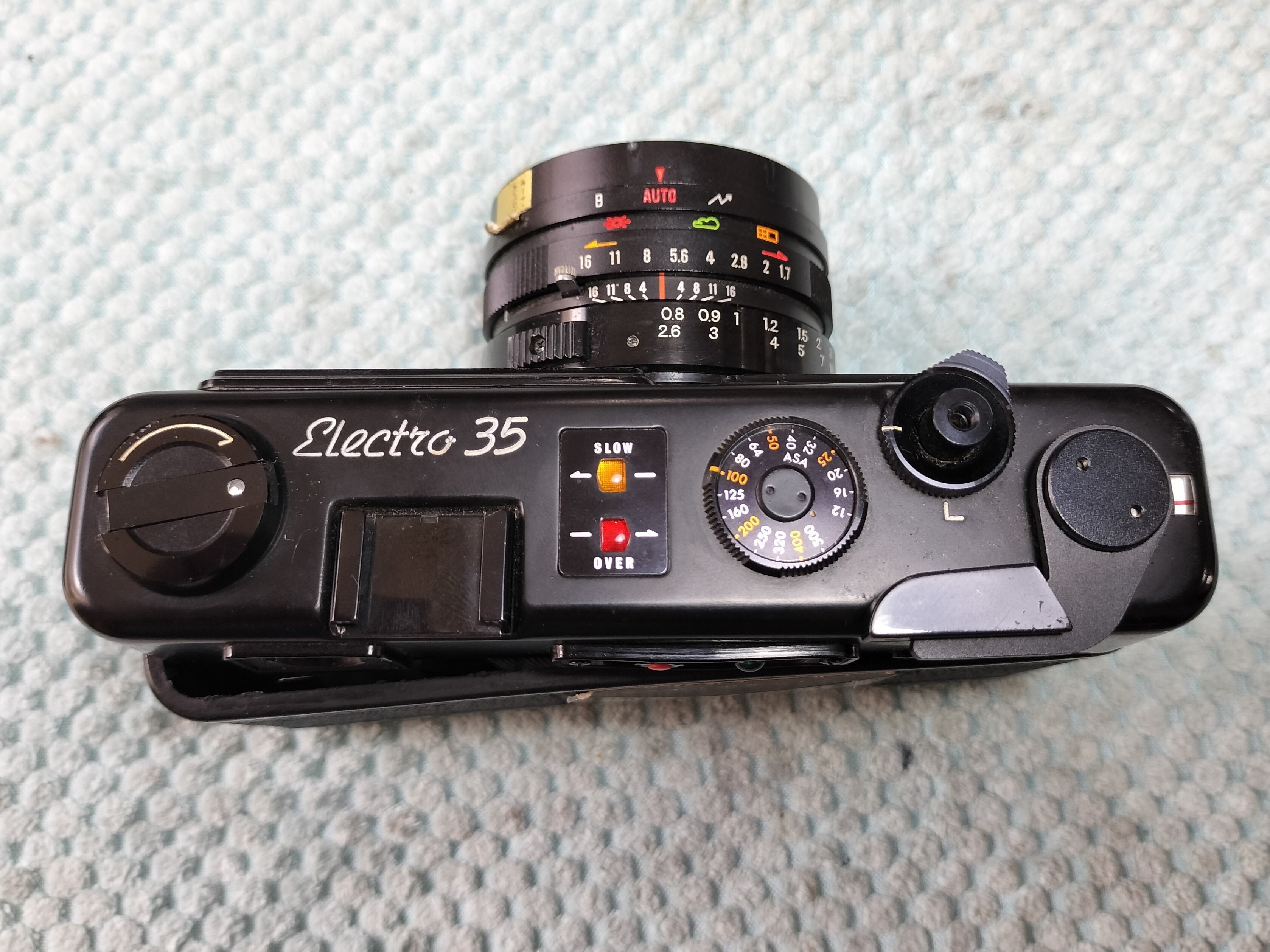 ヤシカエレクトロ35GTの分解｜フィルムカメラ修理のアクアカメラ