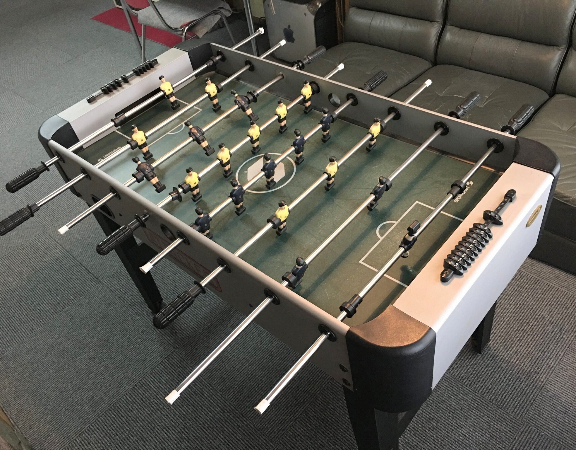 白熱する棒捌き(テーブルサッカー/ホッケー)｜ぐらぼま (大破