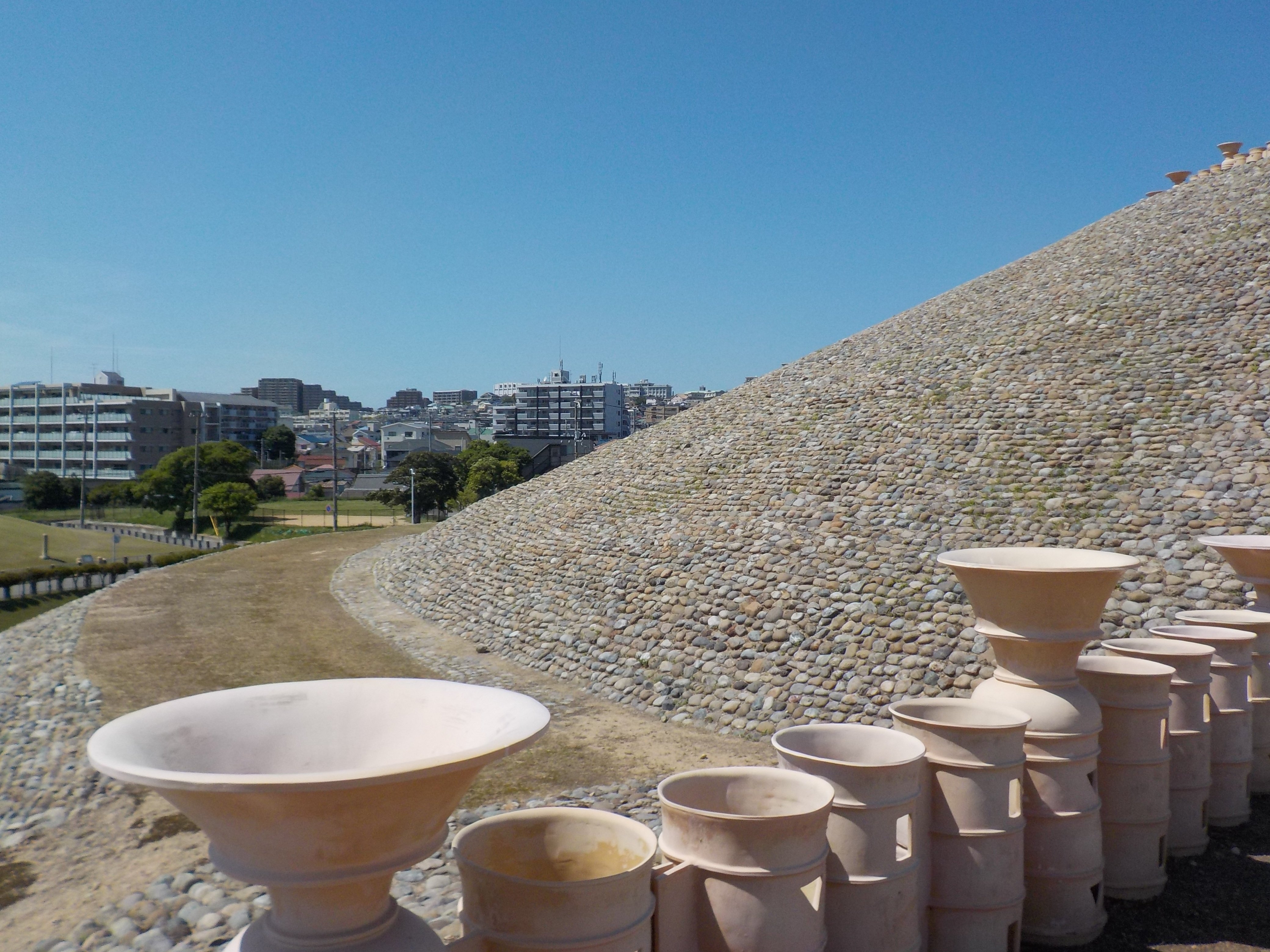 海峡を望む巨大前方後円墳～五色塚古墳（兵庫県垂水区）～｜nitada