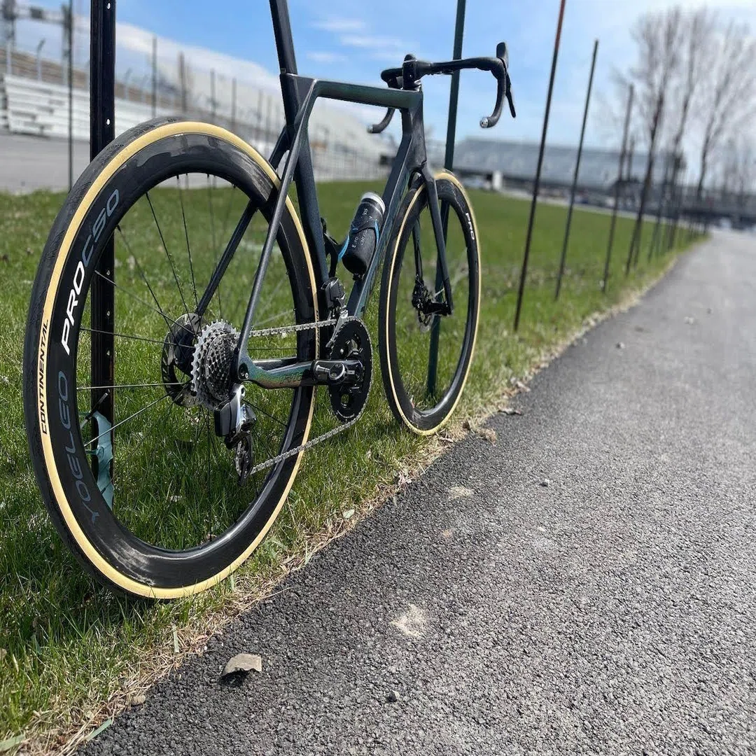 ヨーレオ（YOELEO） SAT C60 DB PRO NxT SL2 クリンチャー 